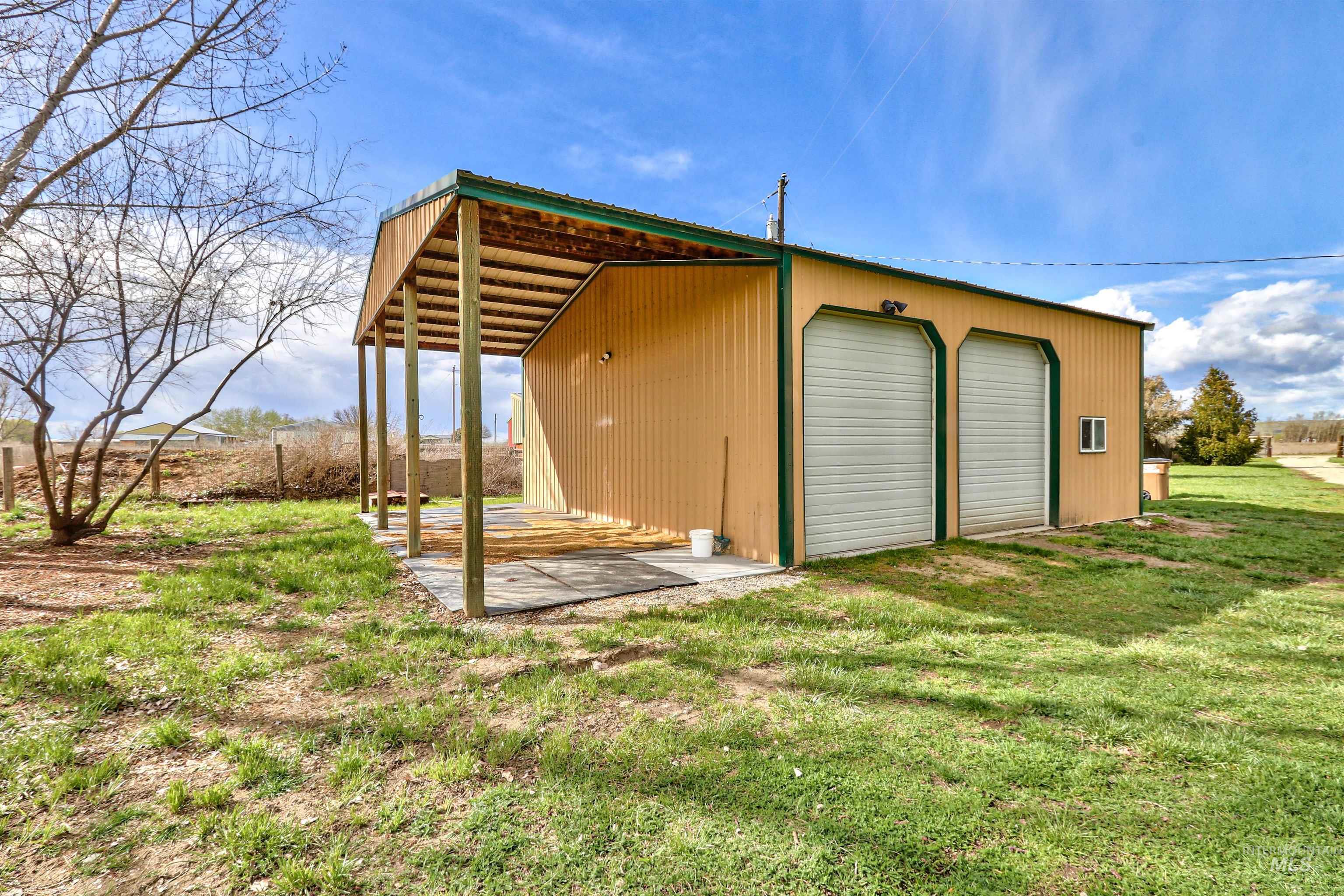 9451 W Hwy 52 Property Photo 8