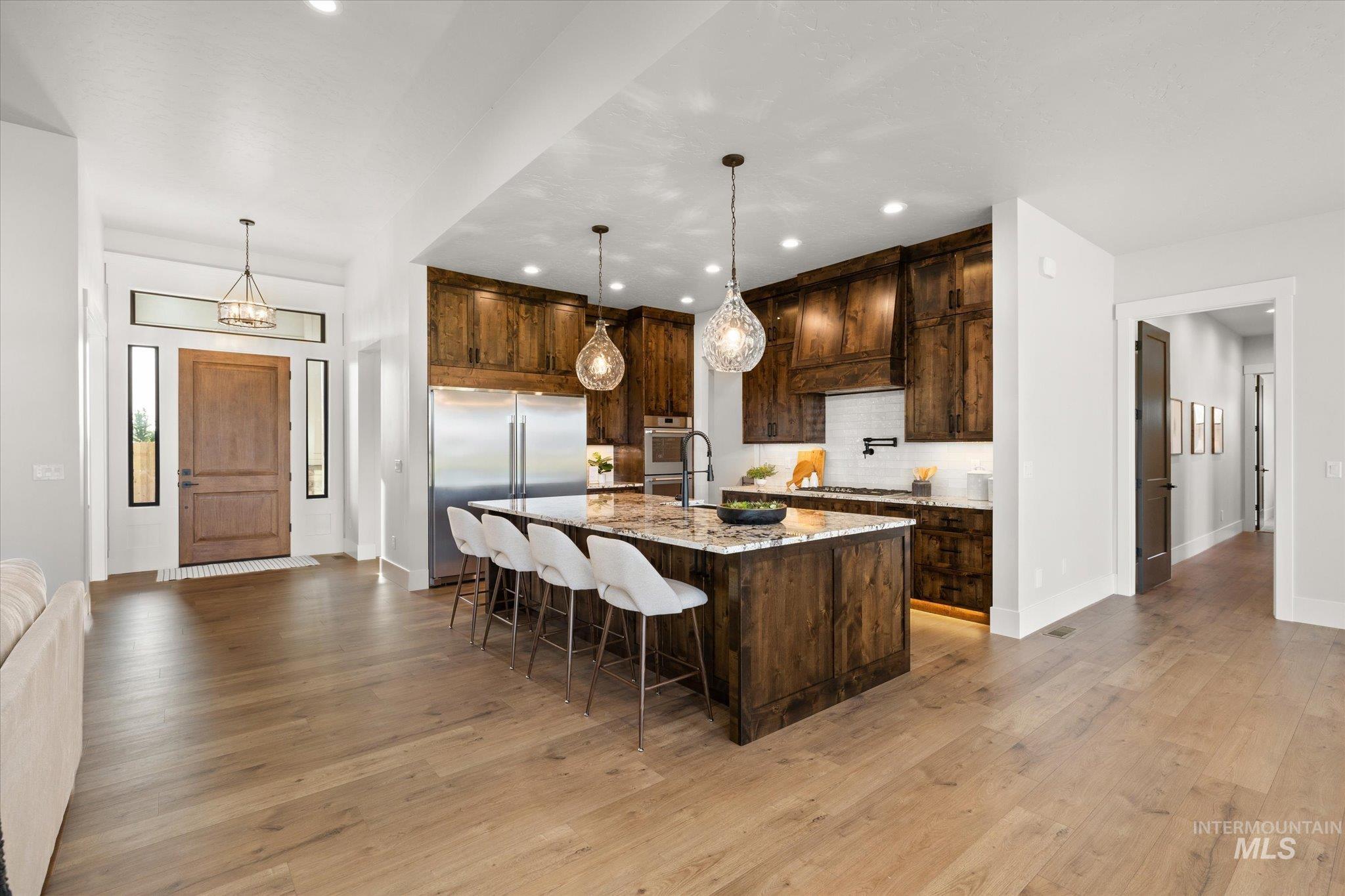 1015 Greenfields Lane Property Photo 14