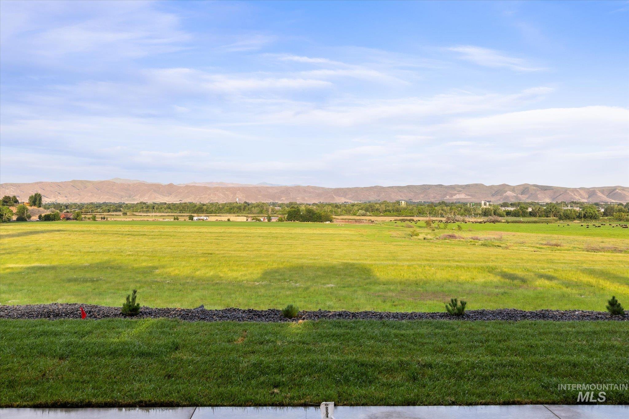 1015 Greenfields Lane Property Photo 45