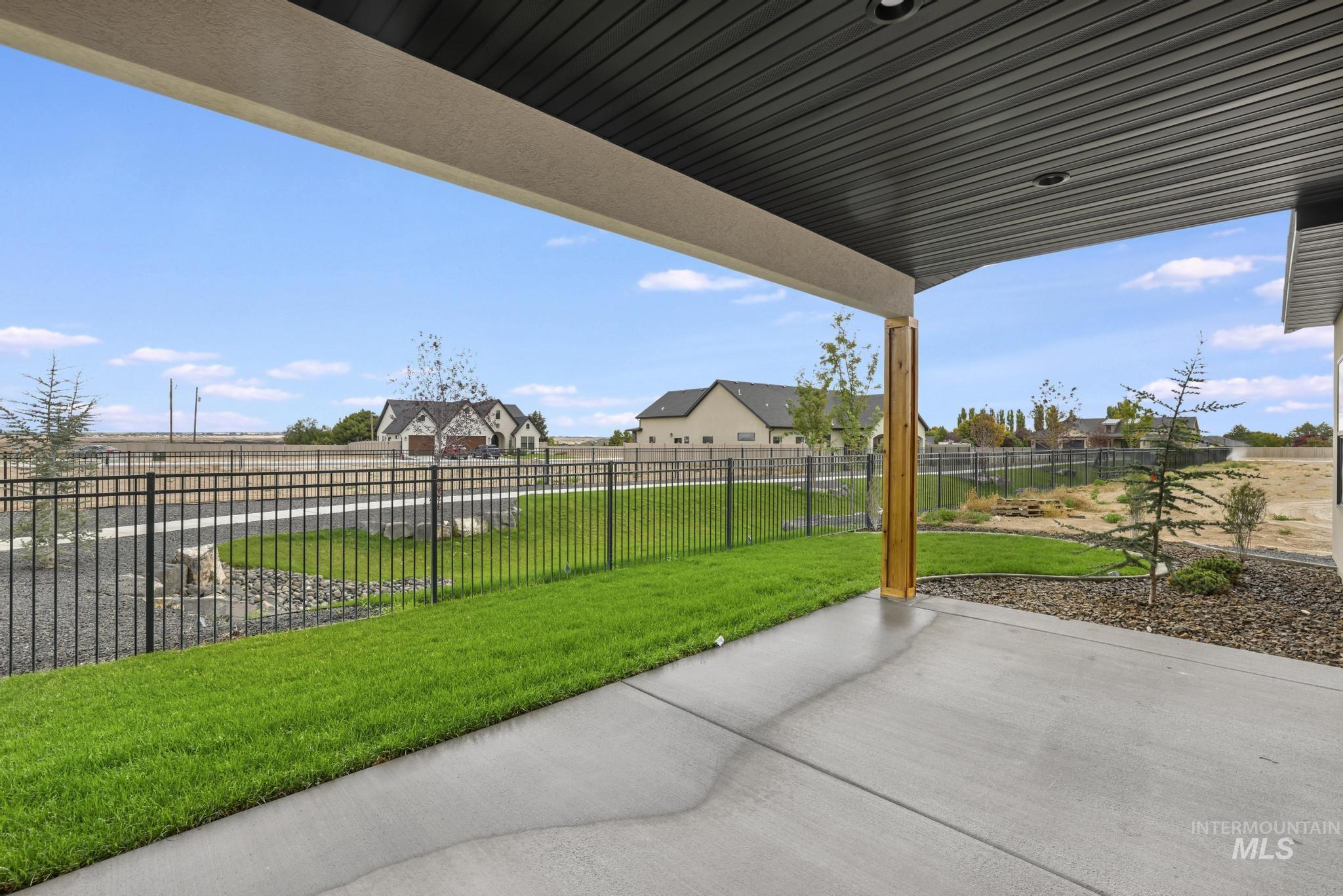561 Canyon Mist Dr. Property Photo 29