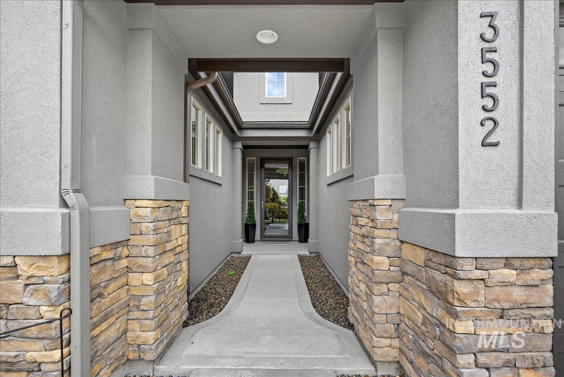 3552 W Star Hollow Dr Property Photo 4