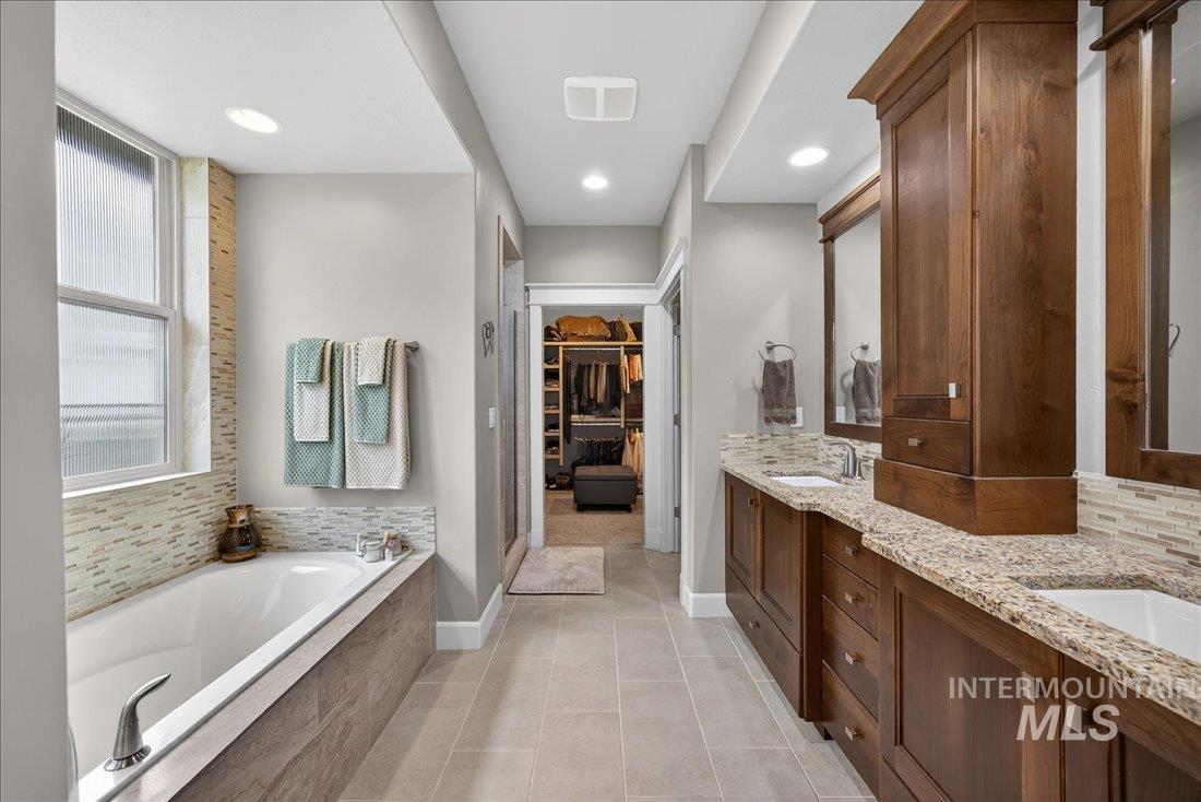 3552 W Star Hollow Dr Property Photo 17