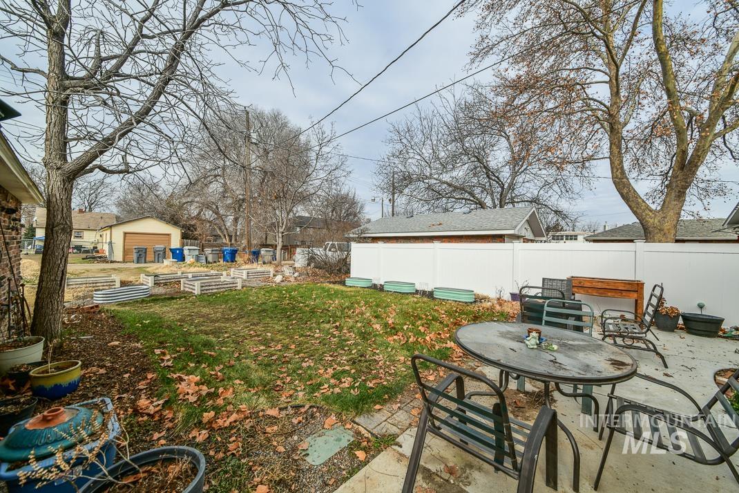 119 S Holly Street Property Photo 47