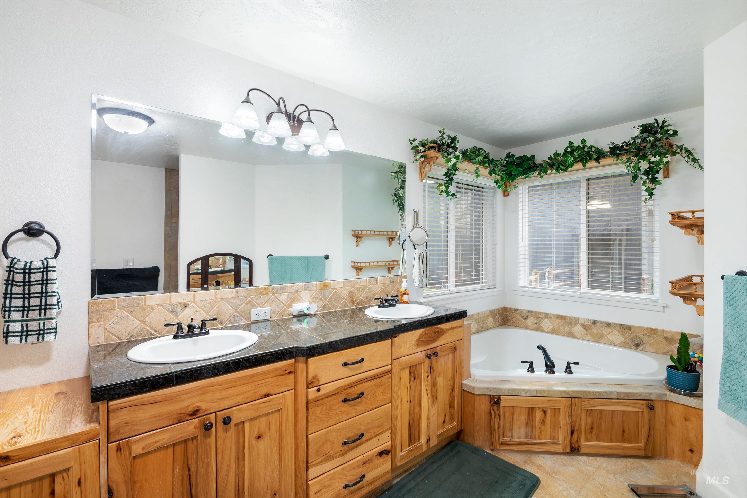 23824 Breyer Rd Property Photo 25