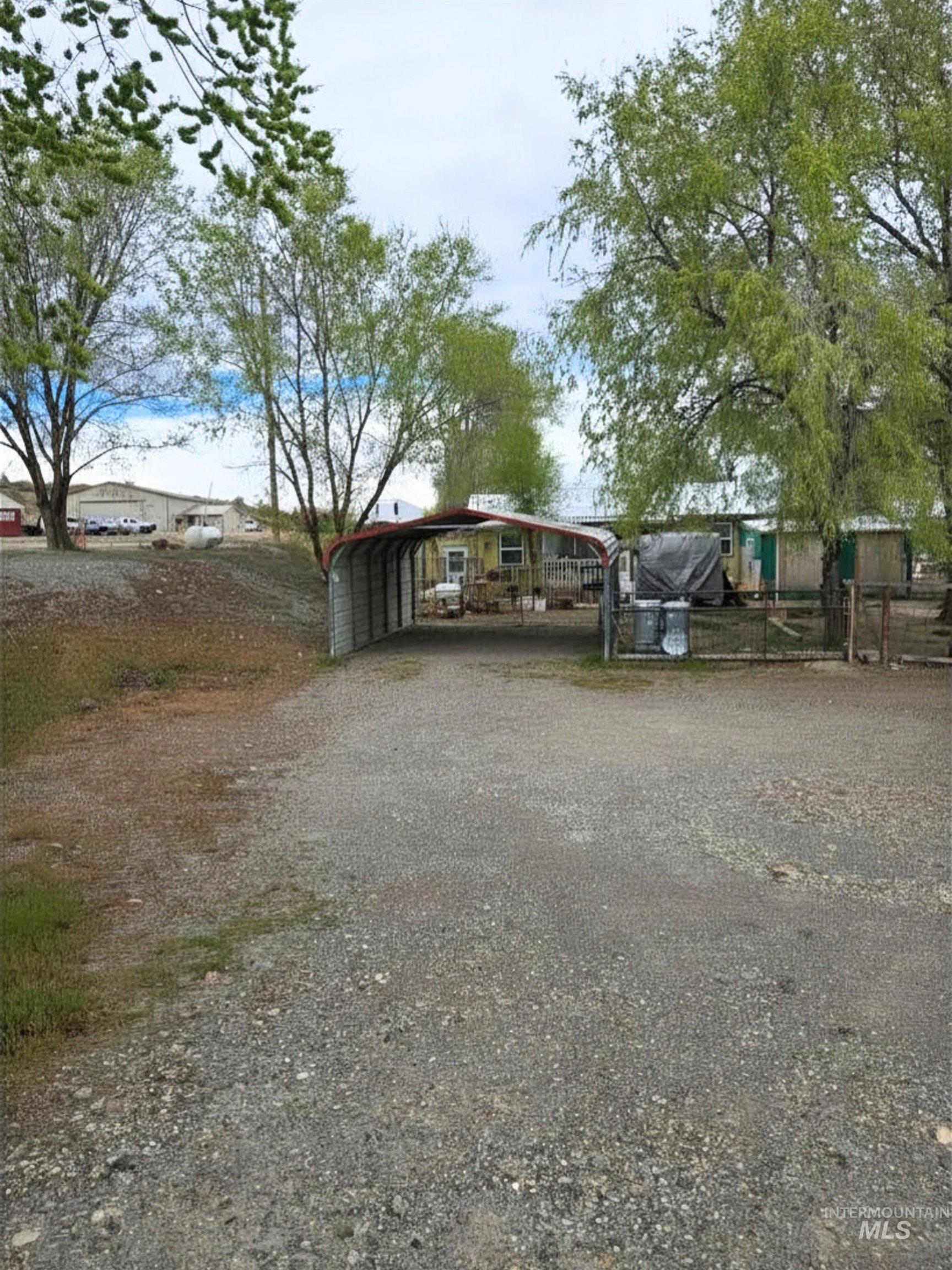 635 Hwy 78 Property Photo 11