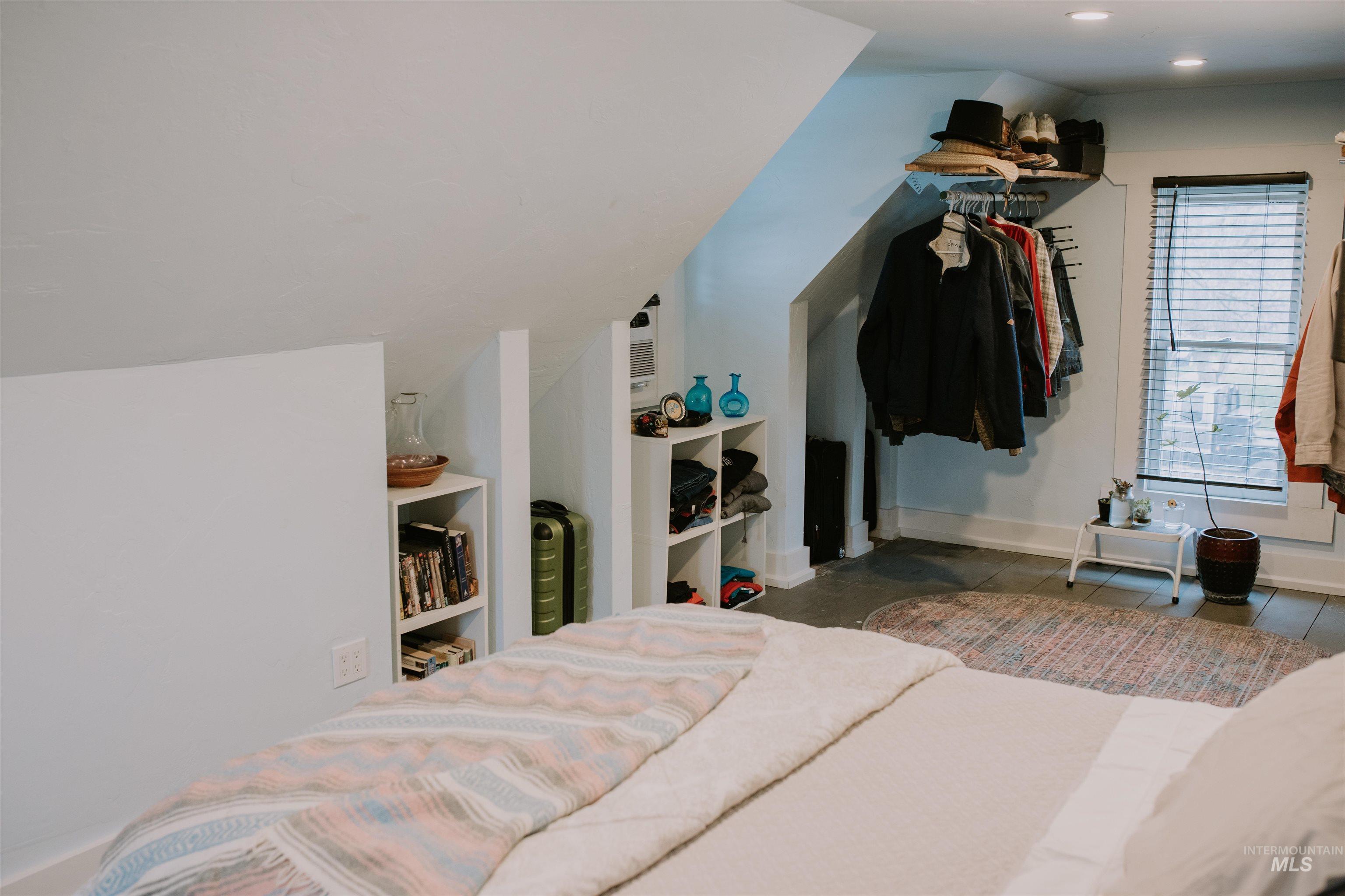 104 N Fairfield Property Photo 31