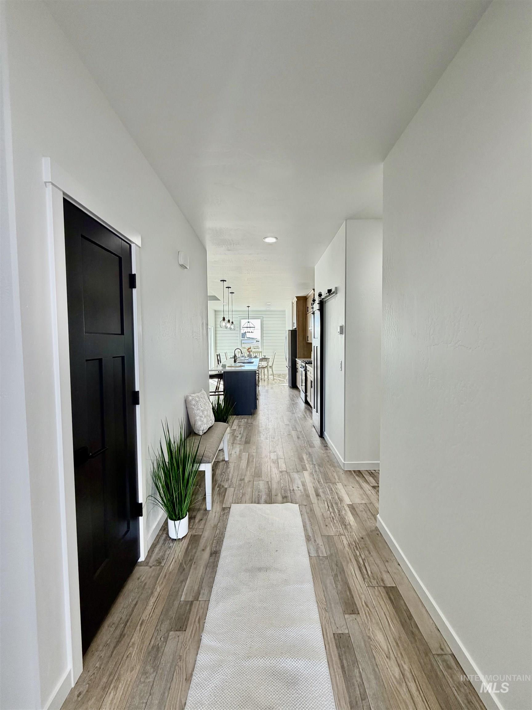 1419 Topaz Property Photo 3