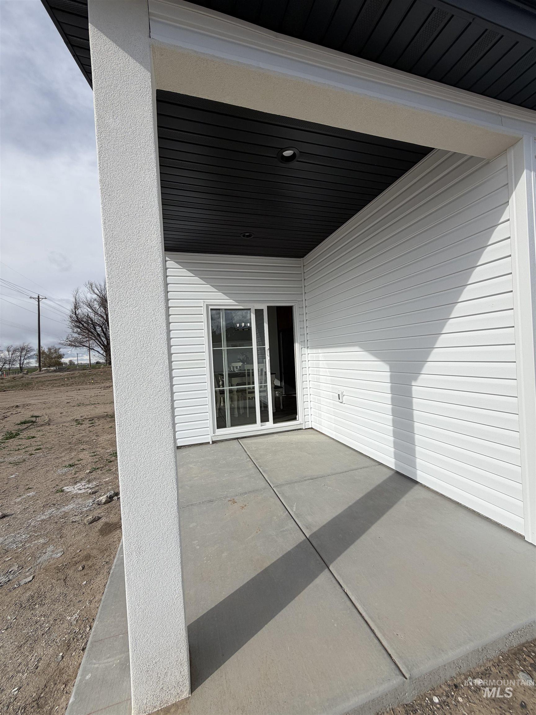 1419 Topaz Property Photo 13