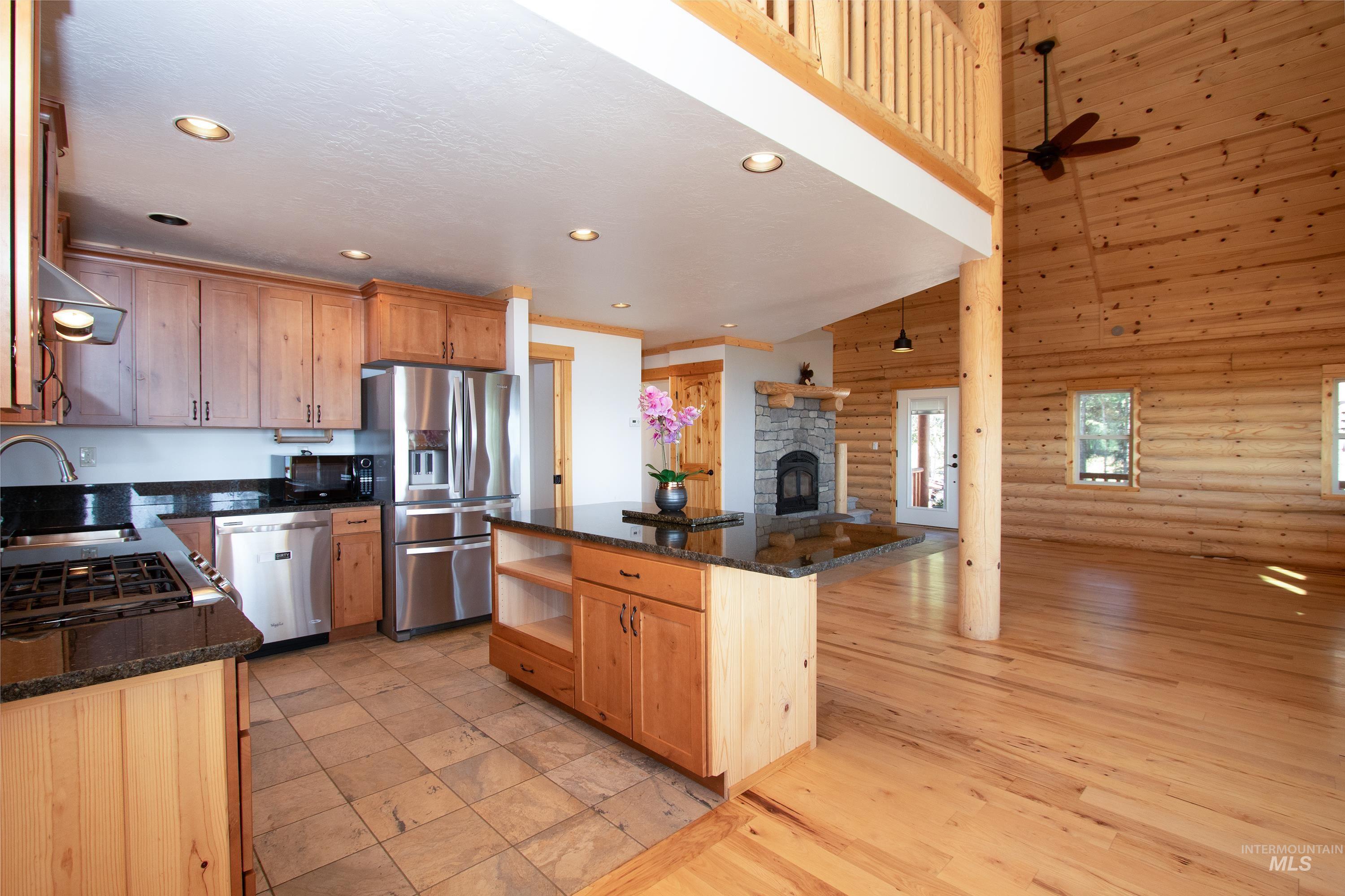 1539 West Mountain Rd Property Photo 9