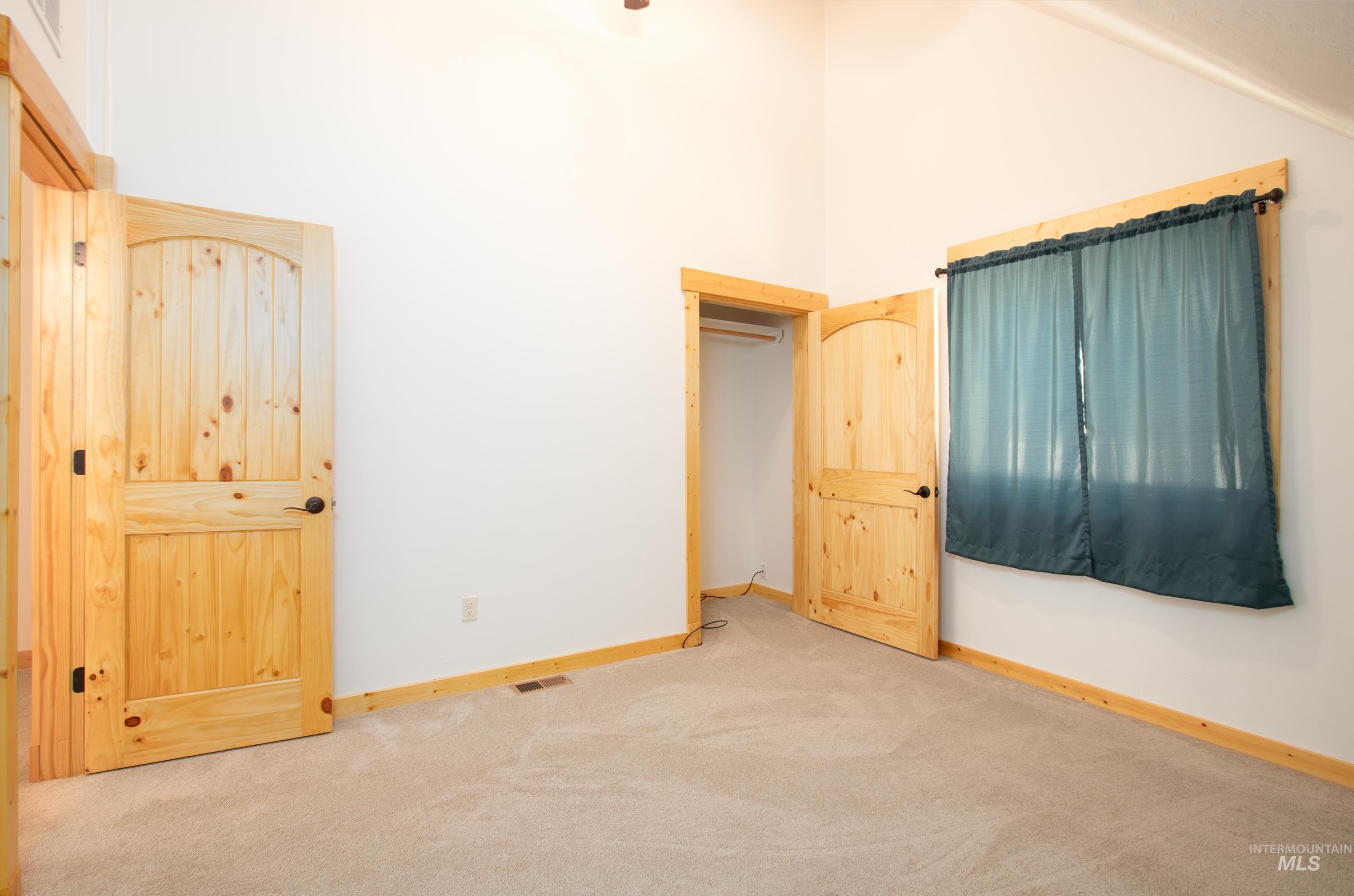 1539 West Mountain Rd Property Photo 13