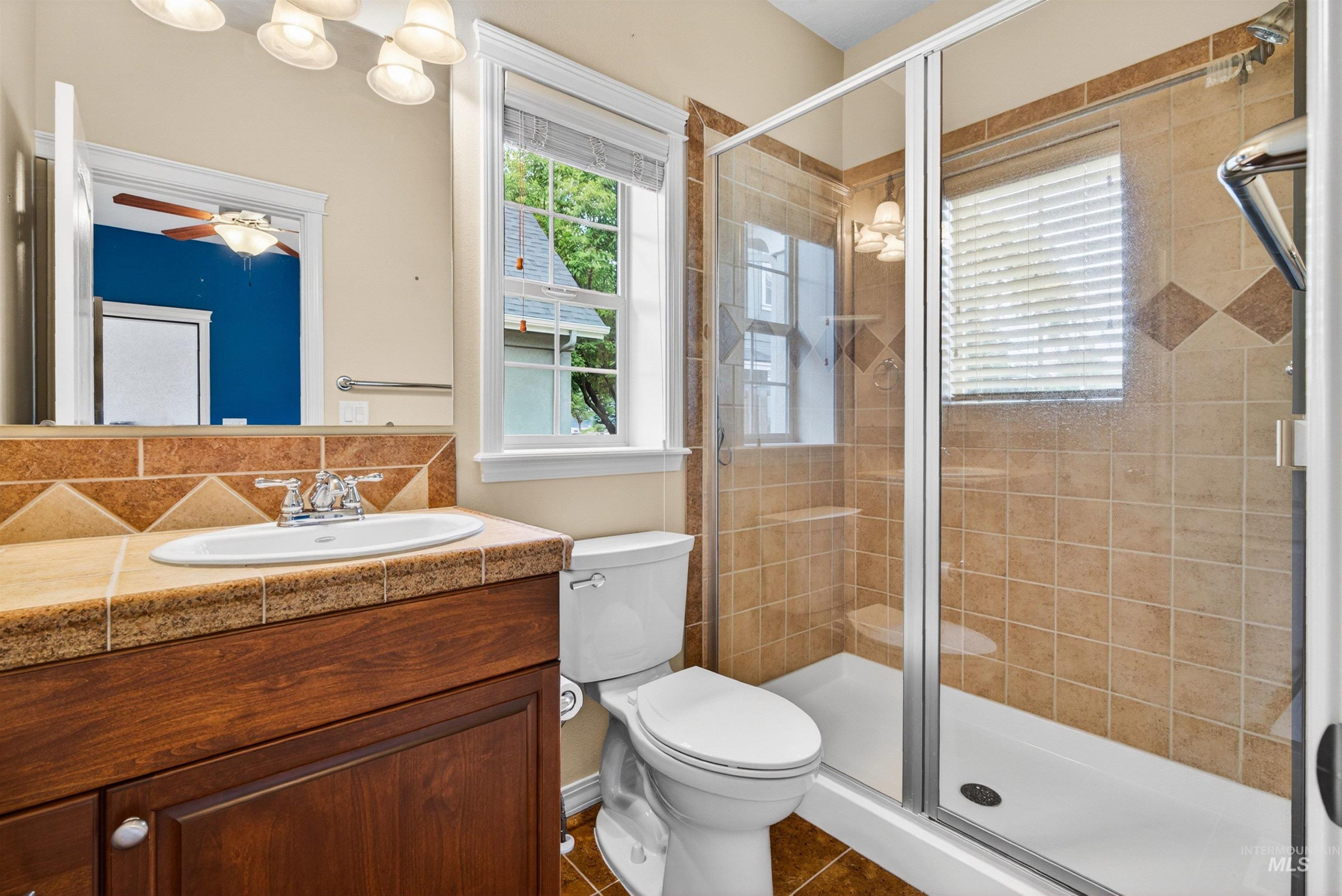 12815 N 11th Avenue Property Photo 42