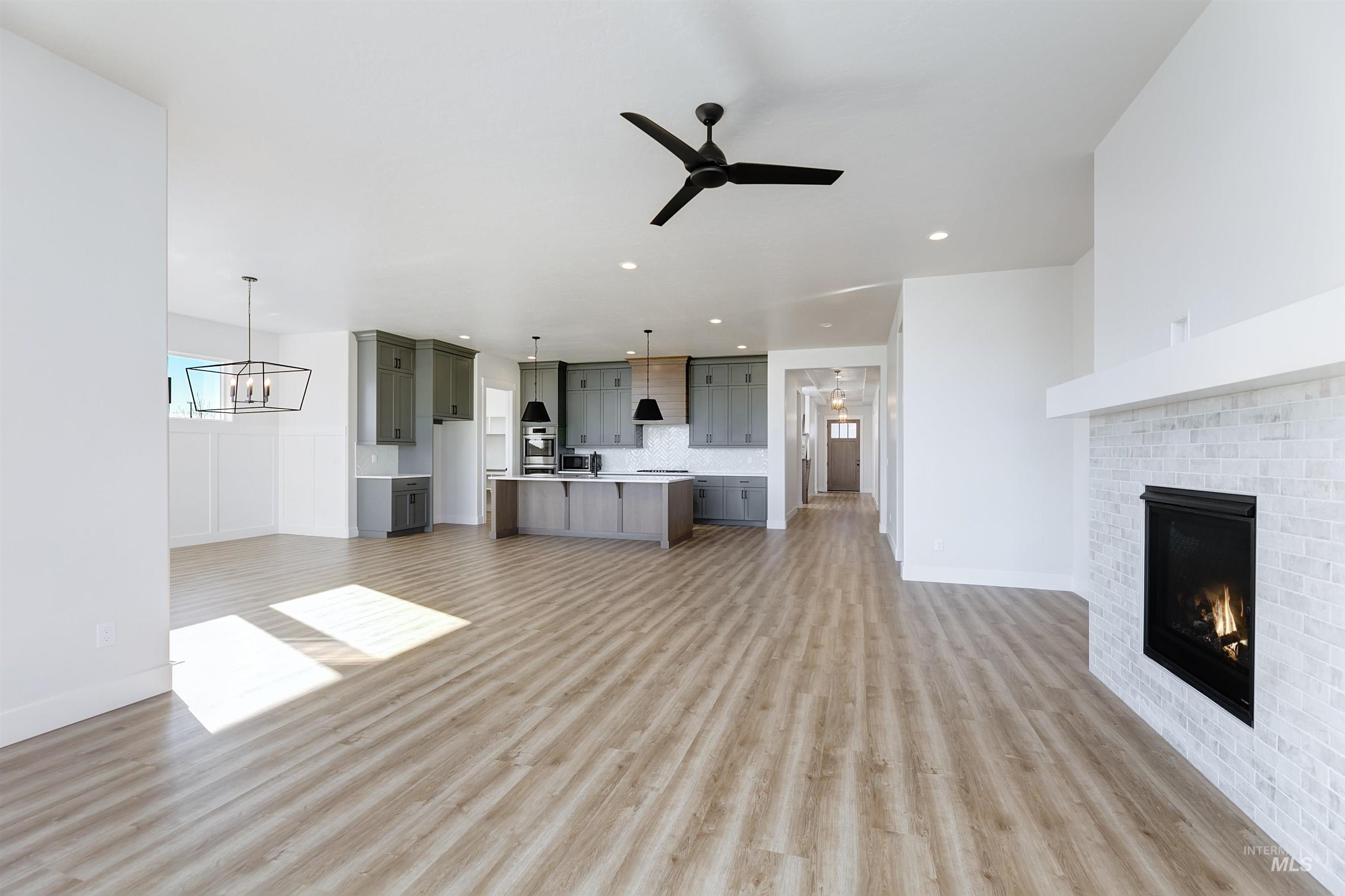 21744 Appaloosa Ave Property Photo 6