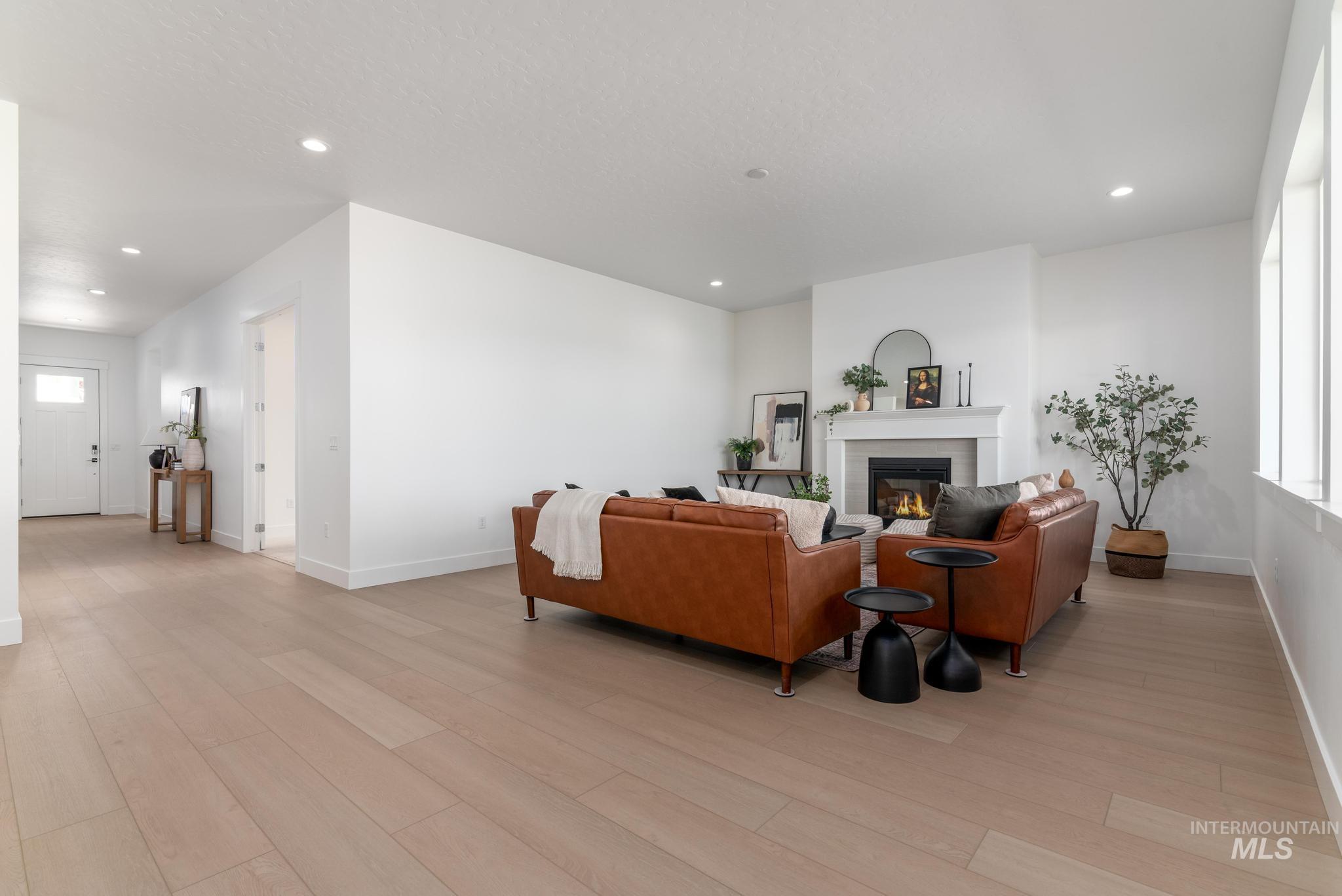 8558 S Silver Smog Way Property Photo 4