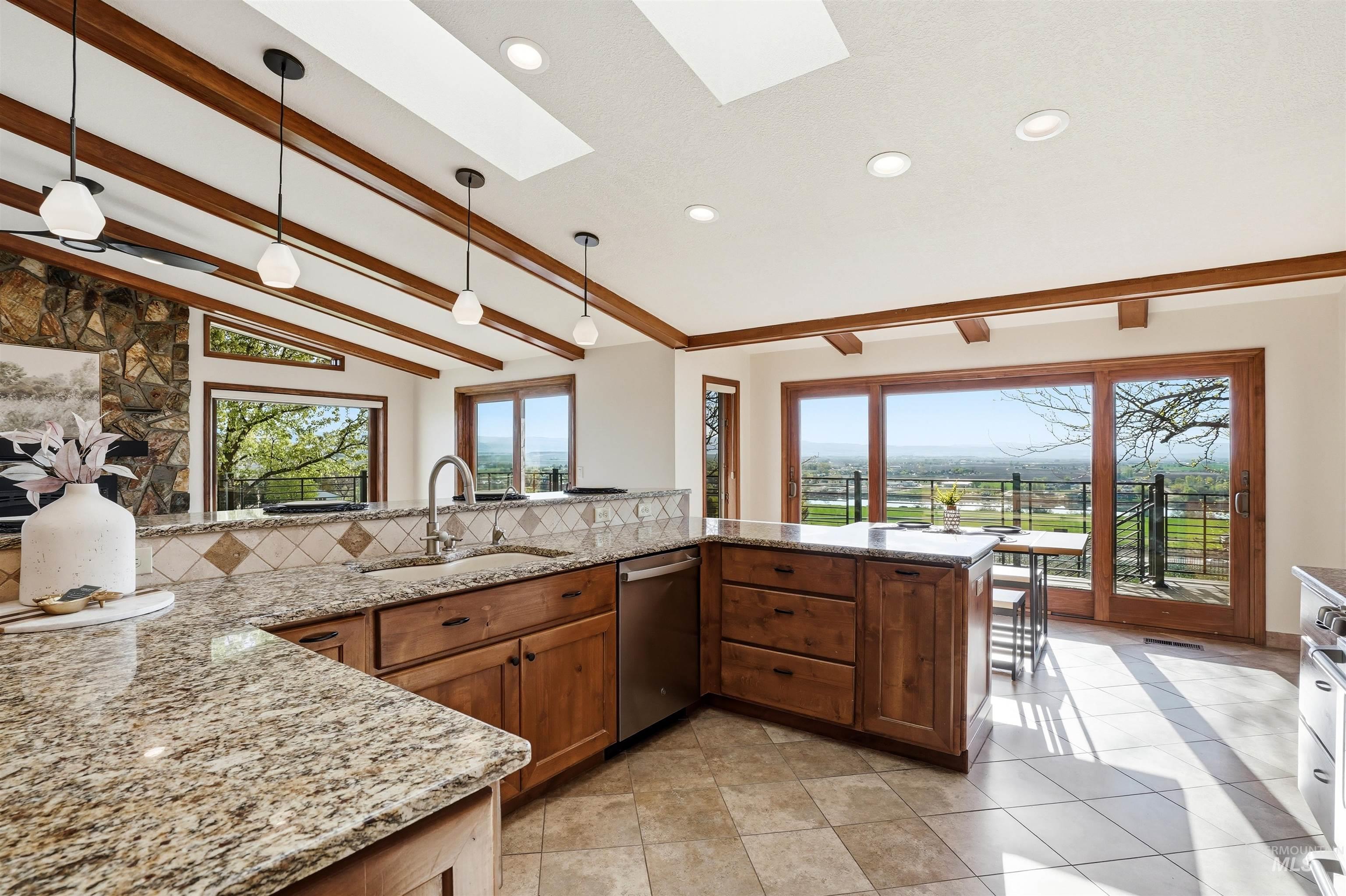 12730 Sunny Slope Rd Property Photo 18