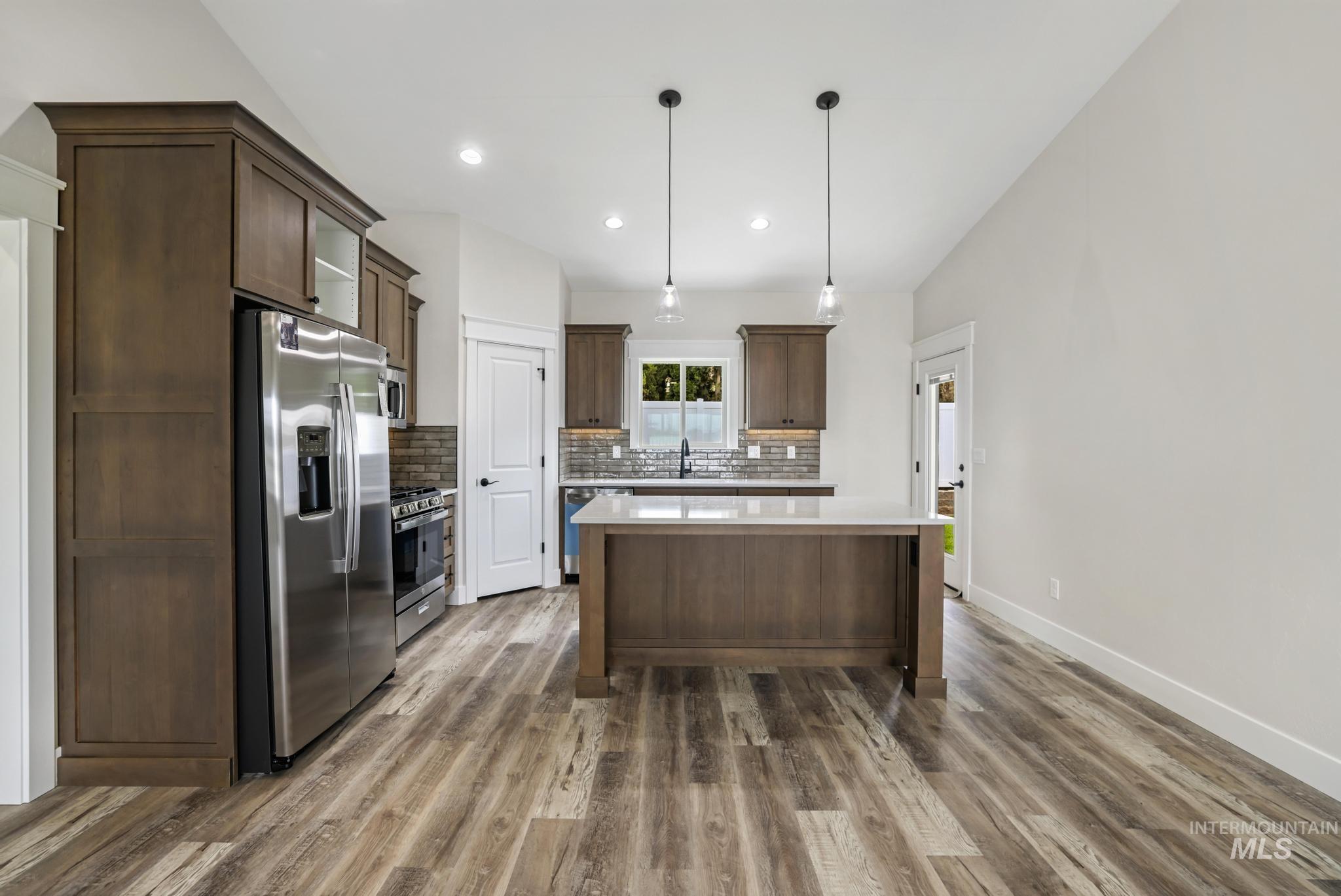 1441 Haizlee Way Property Photo 3