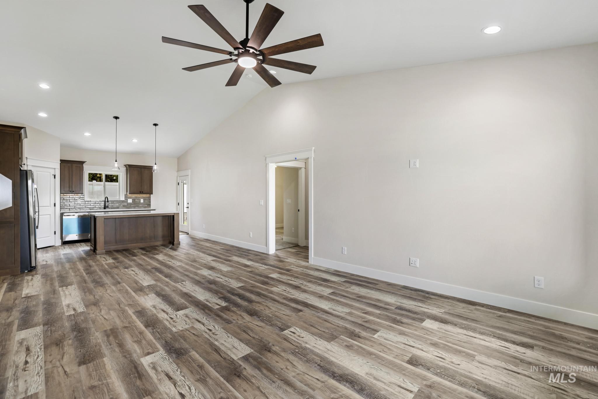 1441 Haizlee Way Property Photo 7