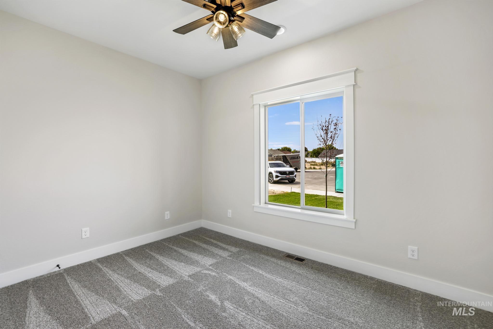 1441 Haizlee Way Property Photo 18