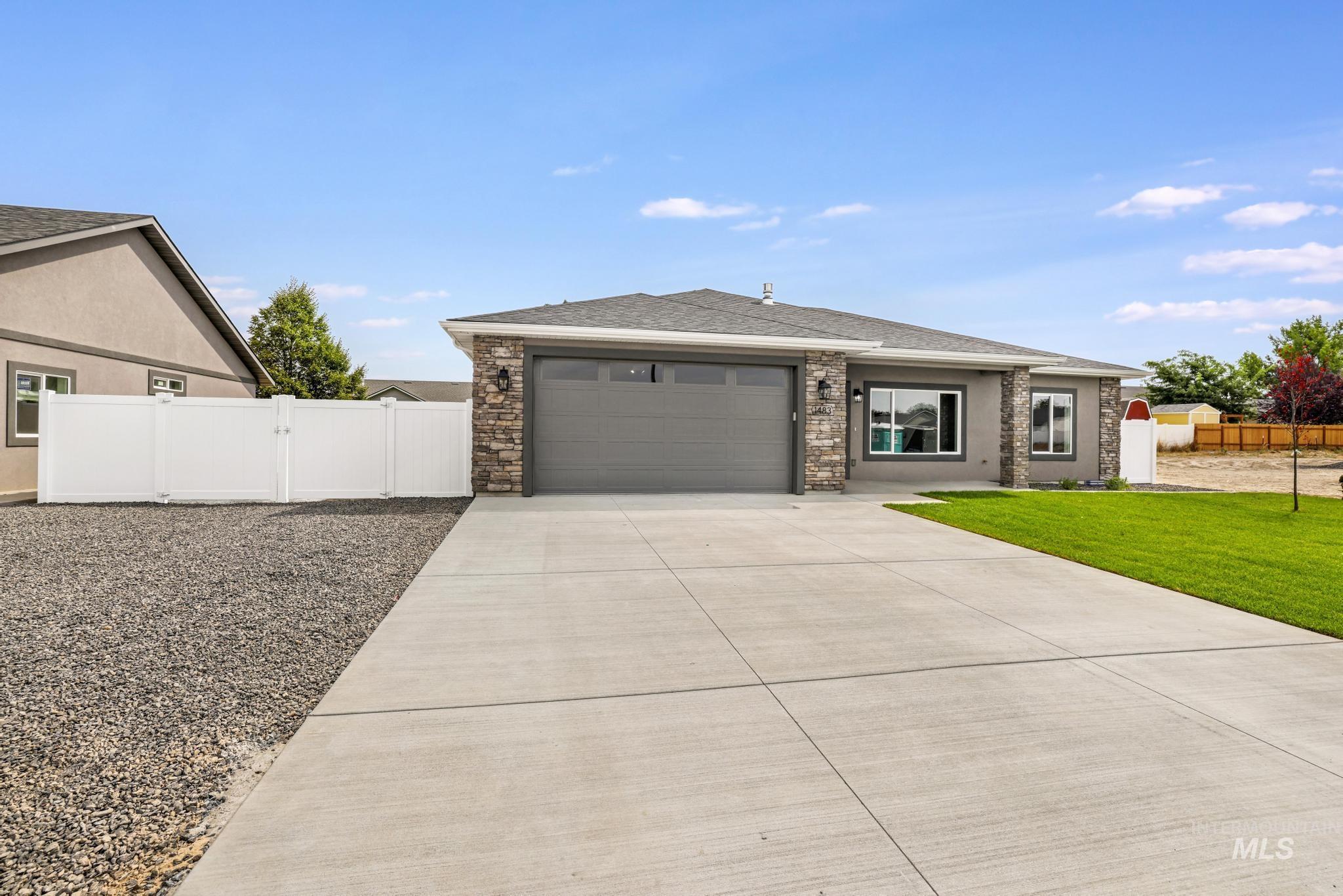 1441 Haizlee Way Property Photo 25