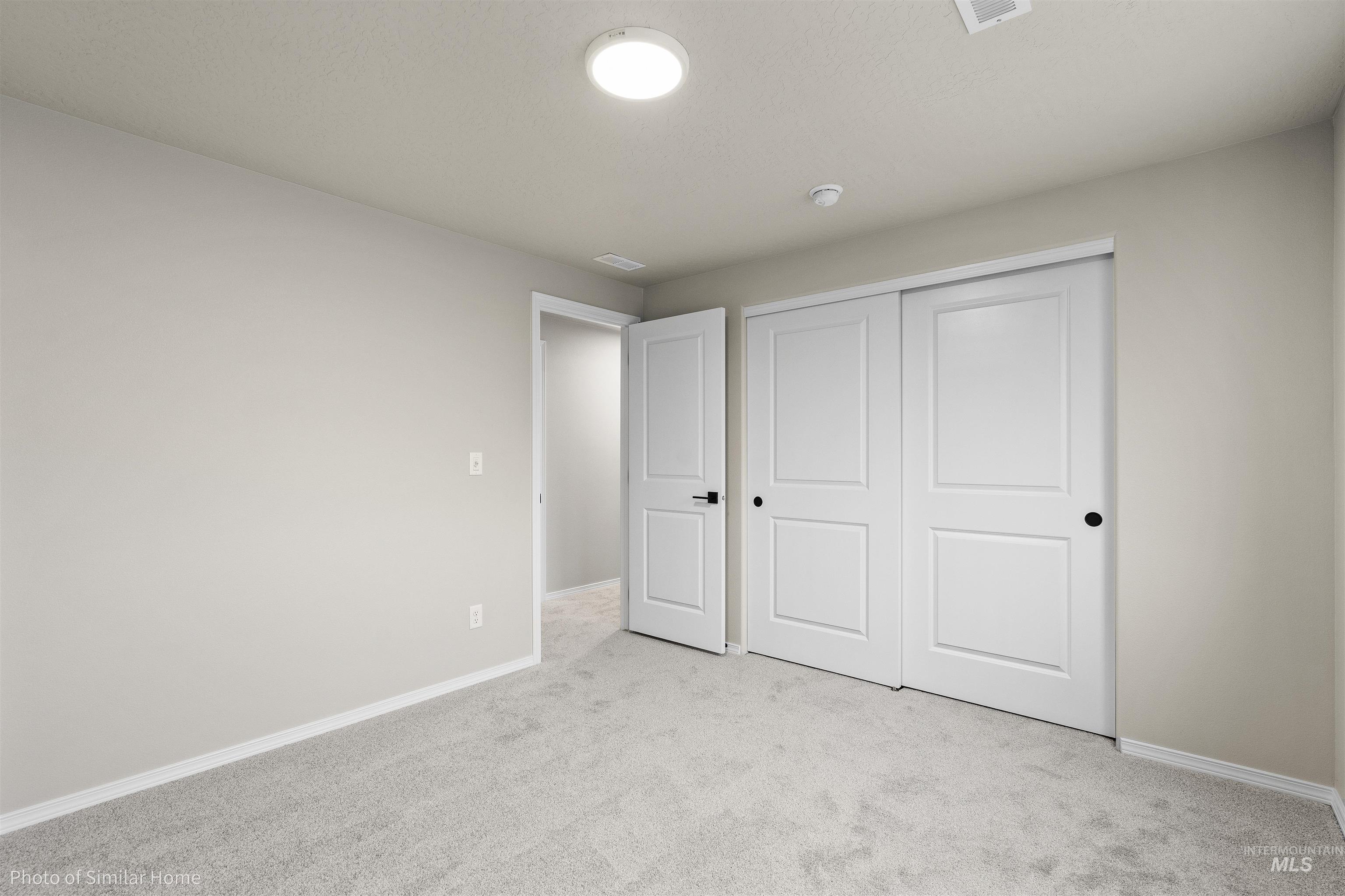 961 N Belgian Way Property Photo 6