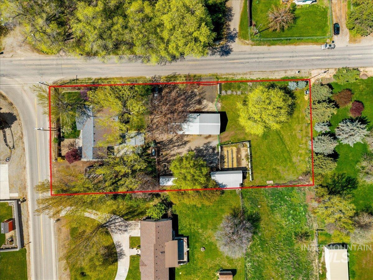 3002 Frozen Dog Rd Property Photo 6