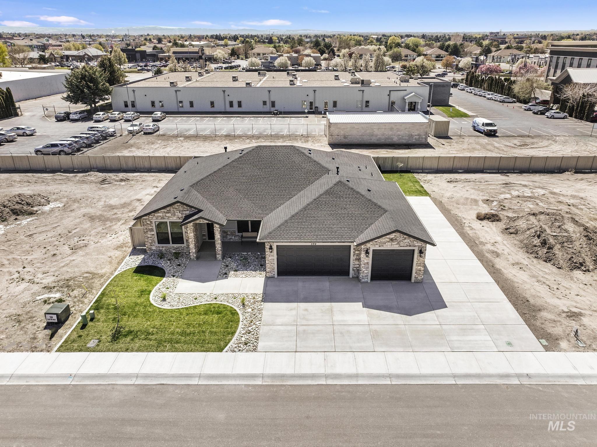 594 Canyon Mist Property Photo 36