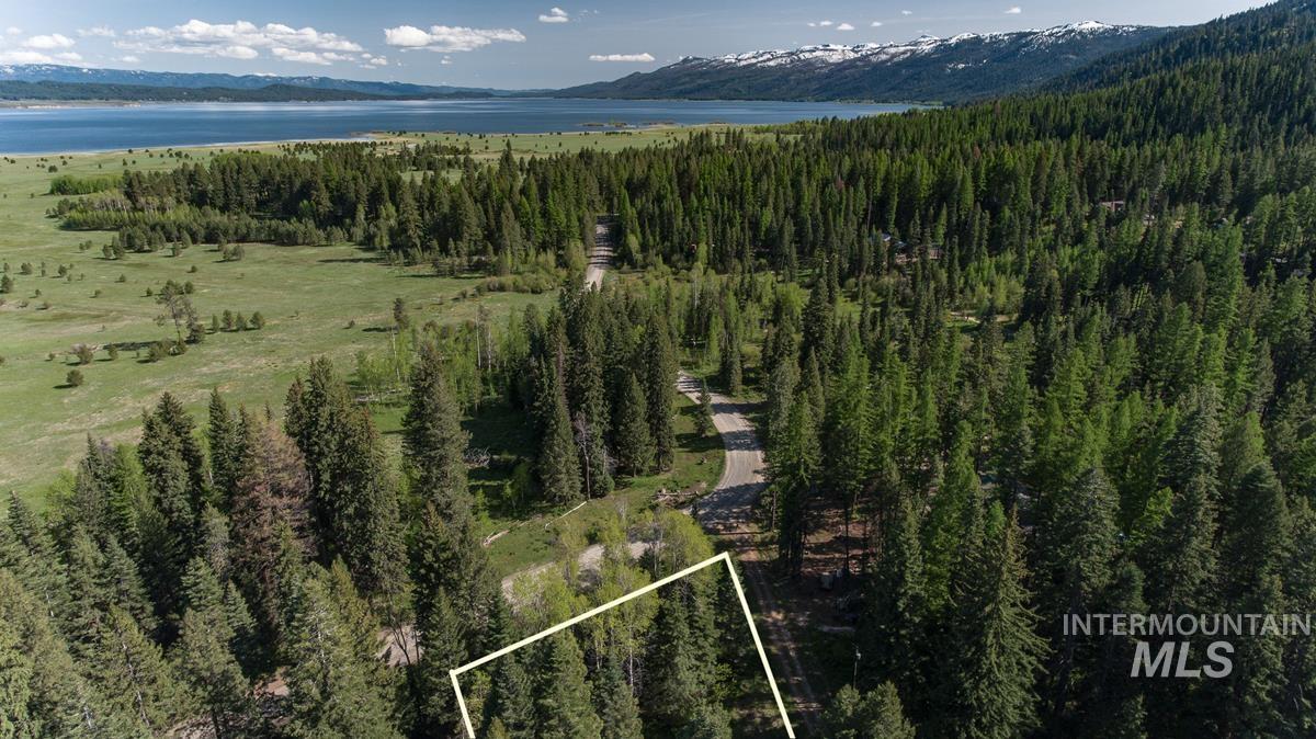 1792 Canary Trail Property Photo 5