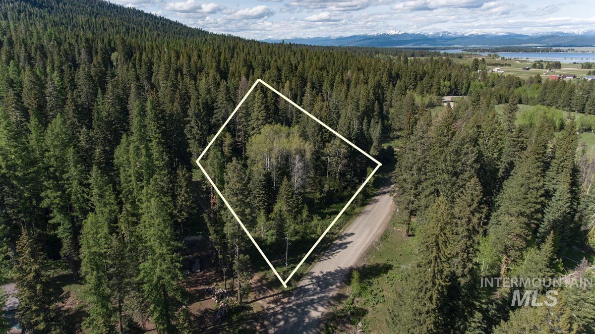 1792 Canary Trail Property Photo 14