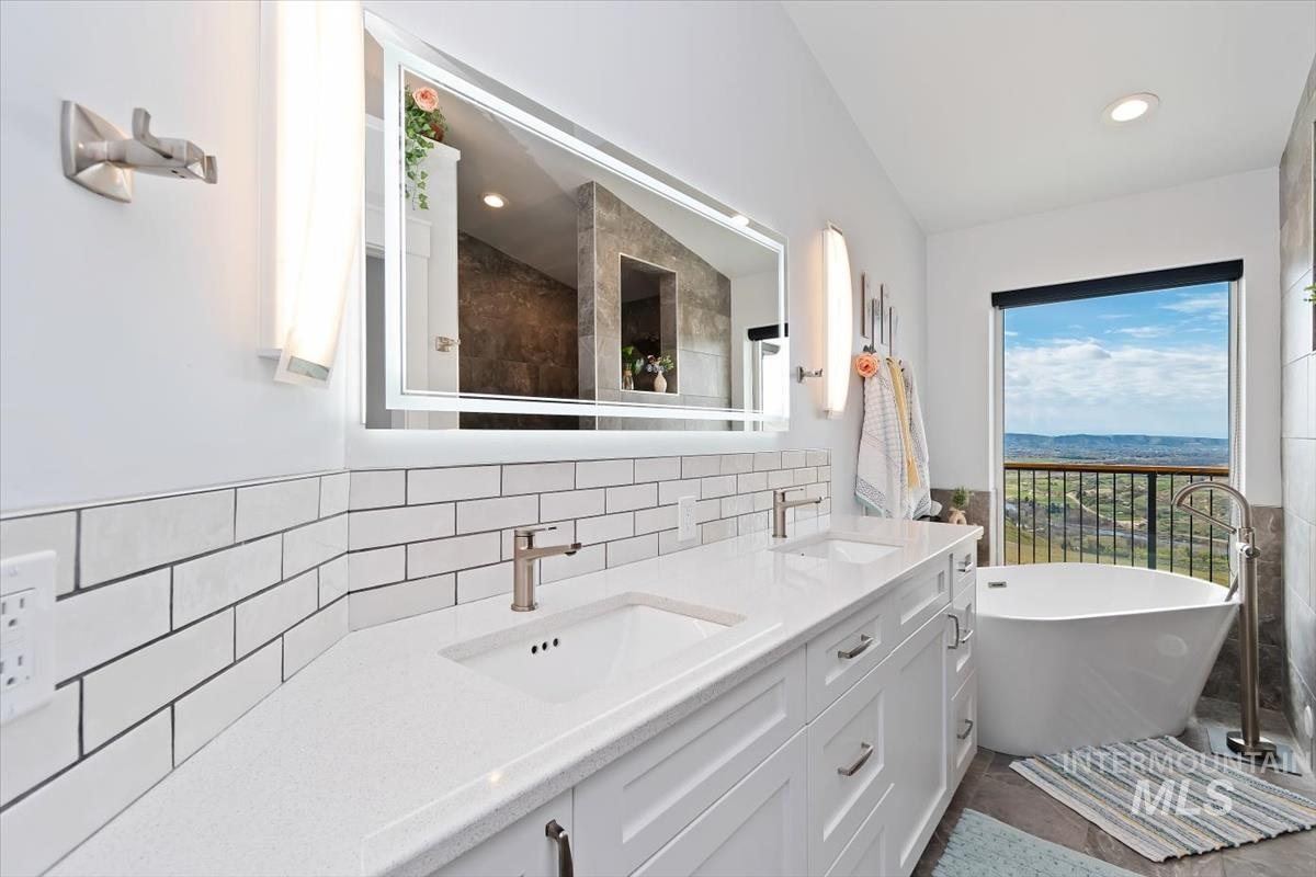 5225 Spring Creek Rd Property Photo 13