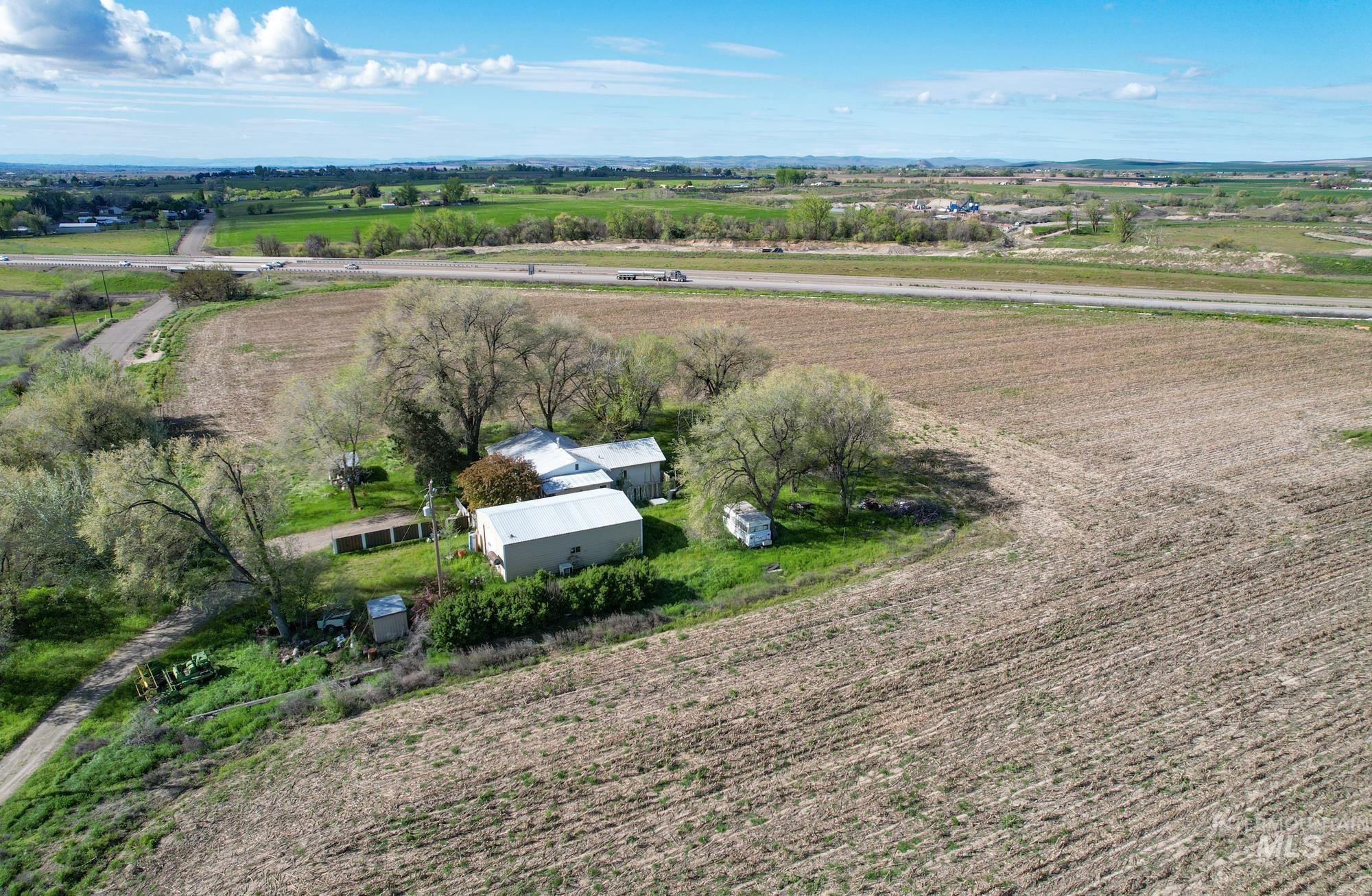 4465 Oak Road Property Photo 9