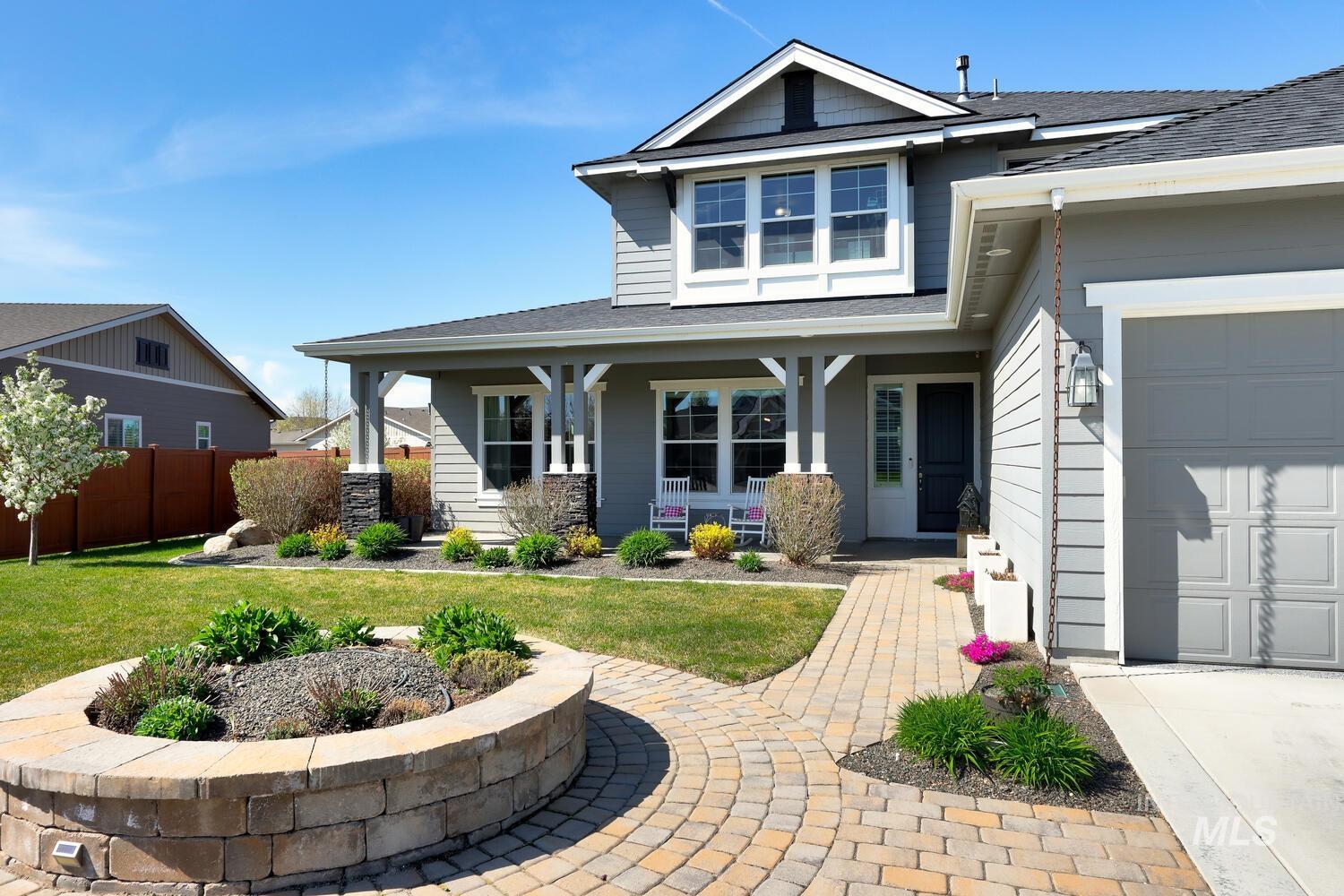 2097 N World Cup Way Property Photo 1