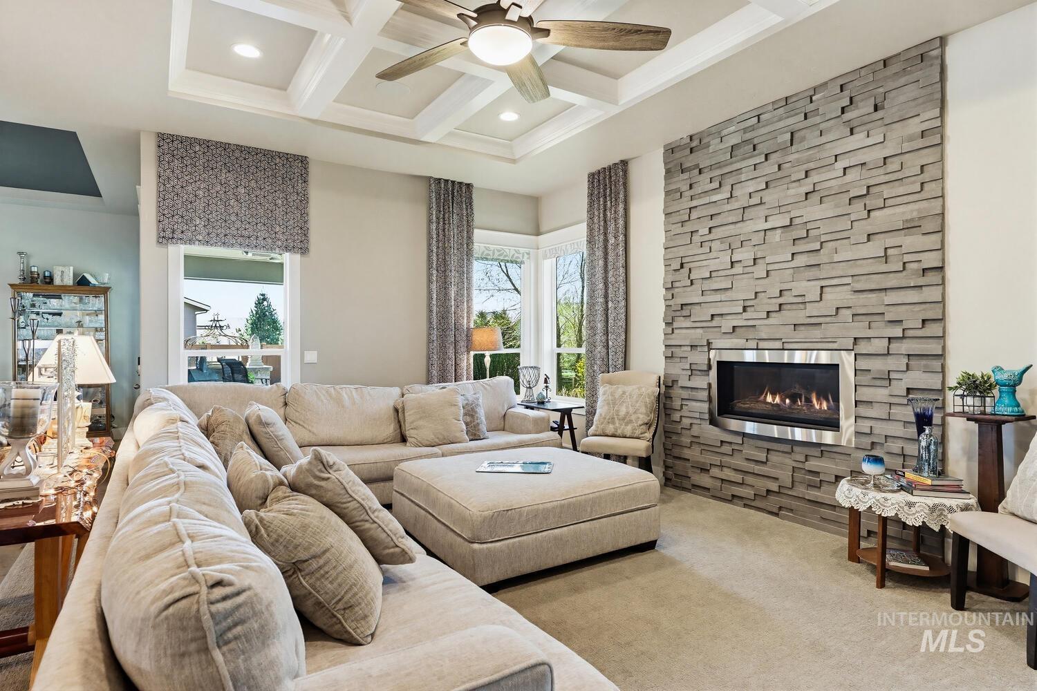 2097 N World Cup Way Property Photo 10