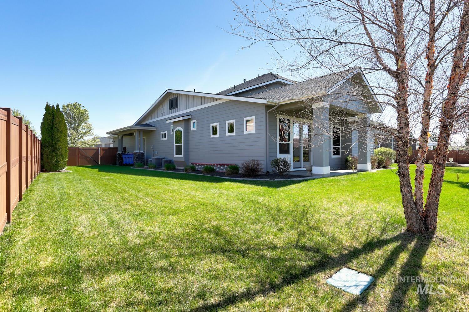 2097 N World Cup Way Property Photo 44
