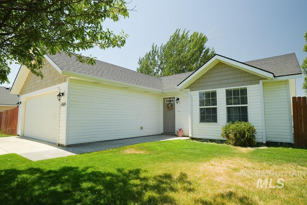 1509 N Elm Property Photo 1