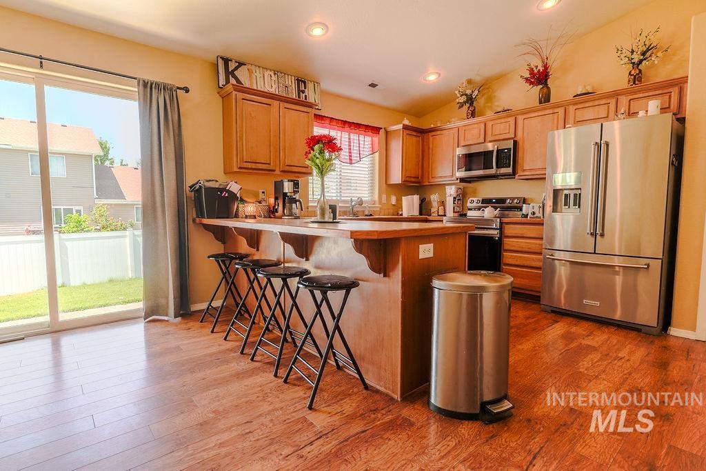 1509 N Elm Property Photo 10