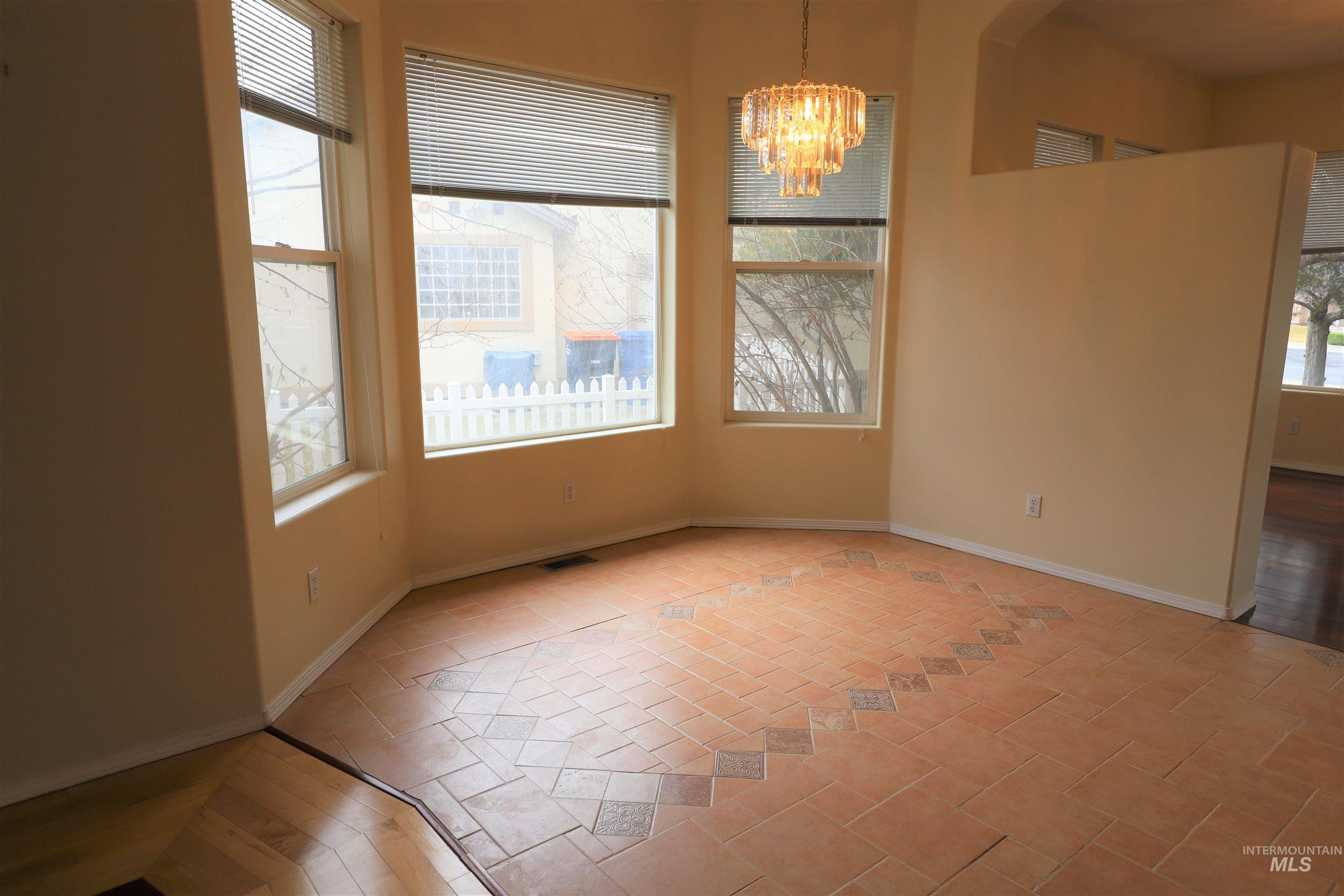 1368 Stoneybrook Circle Property Photo 7