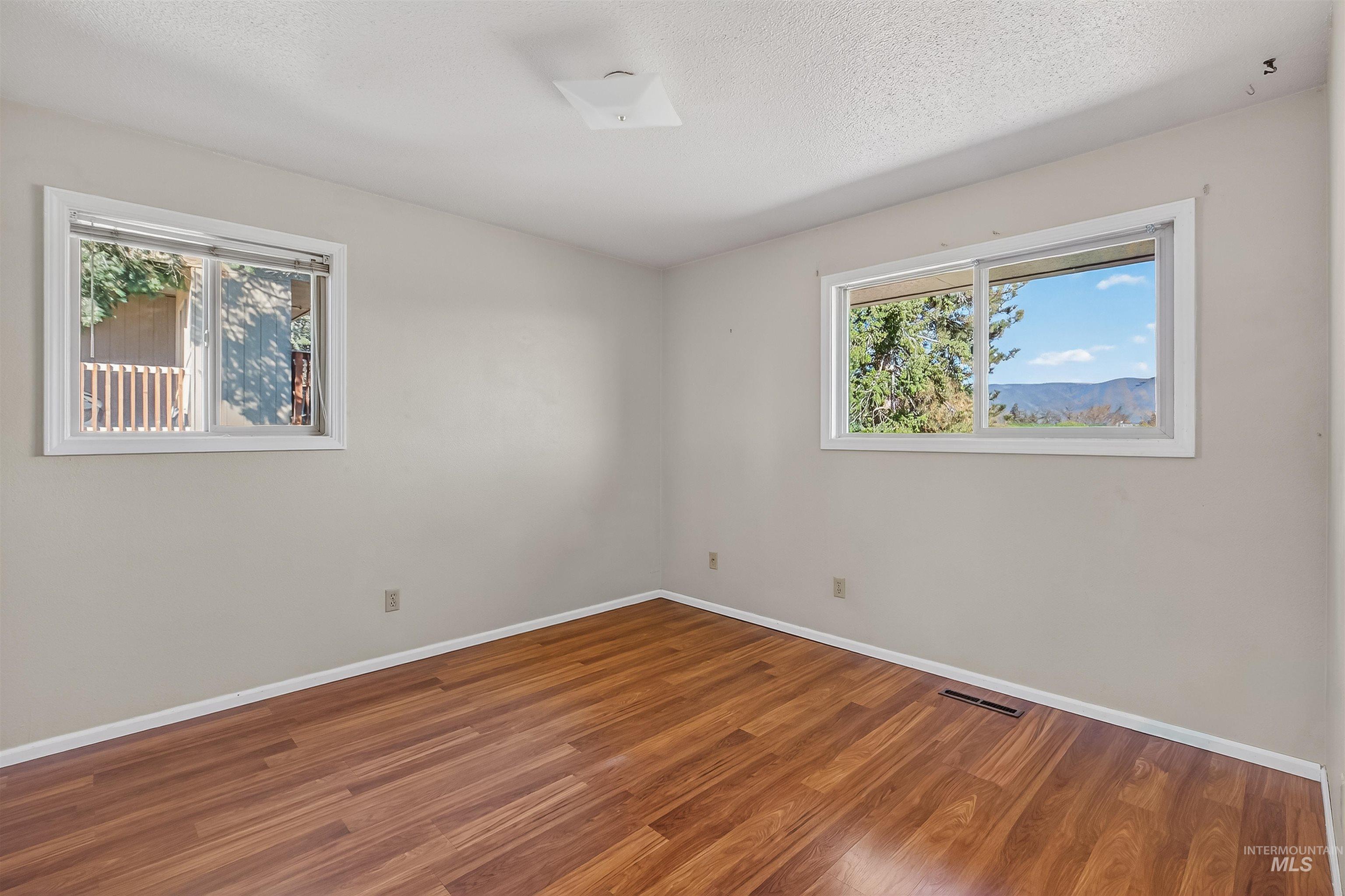 1212 21st Avenue Property Photo 18