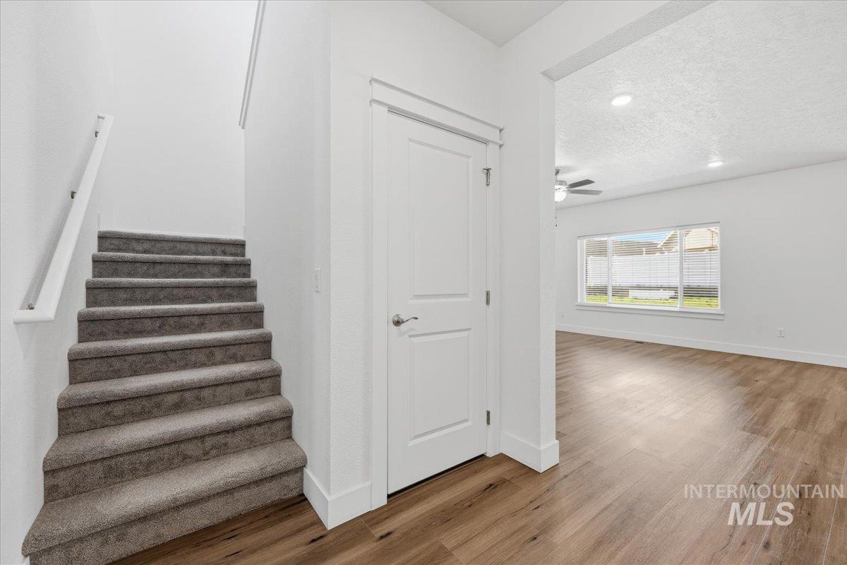 148 Homesteaders St. Property Photo 6