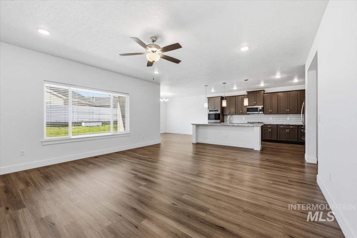 148 Homesteaders St. Property Photo 19