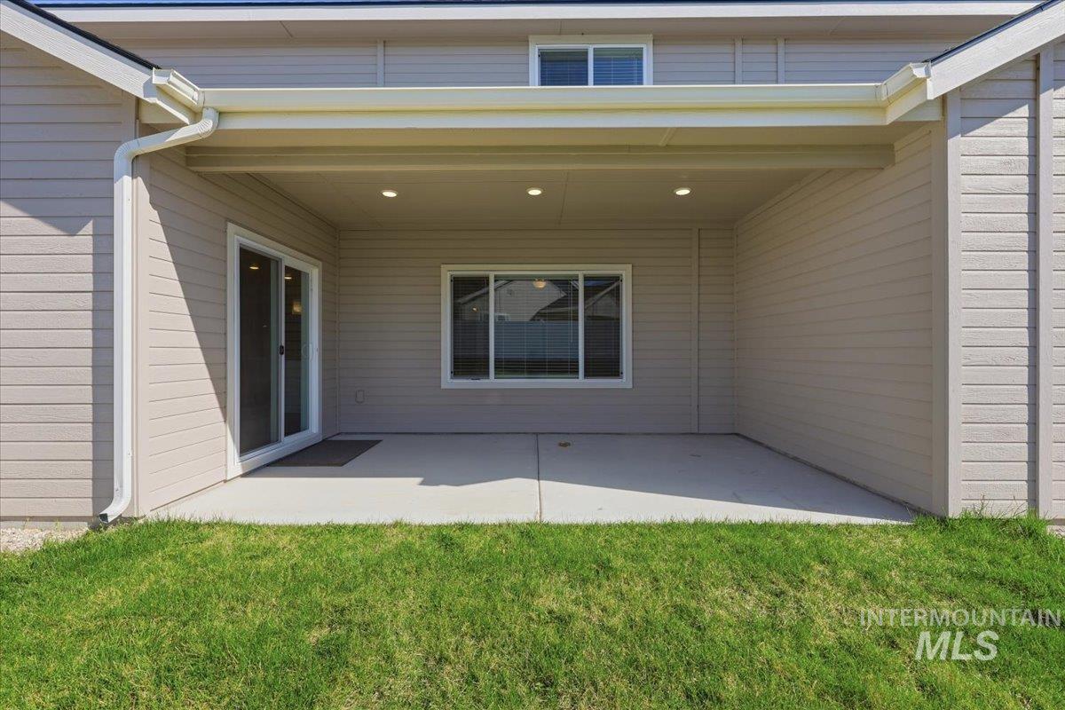148 Homesteaders St. Property Photo 37