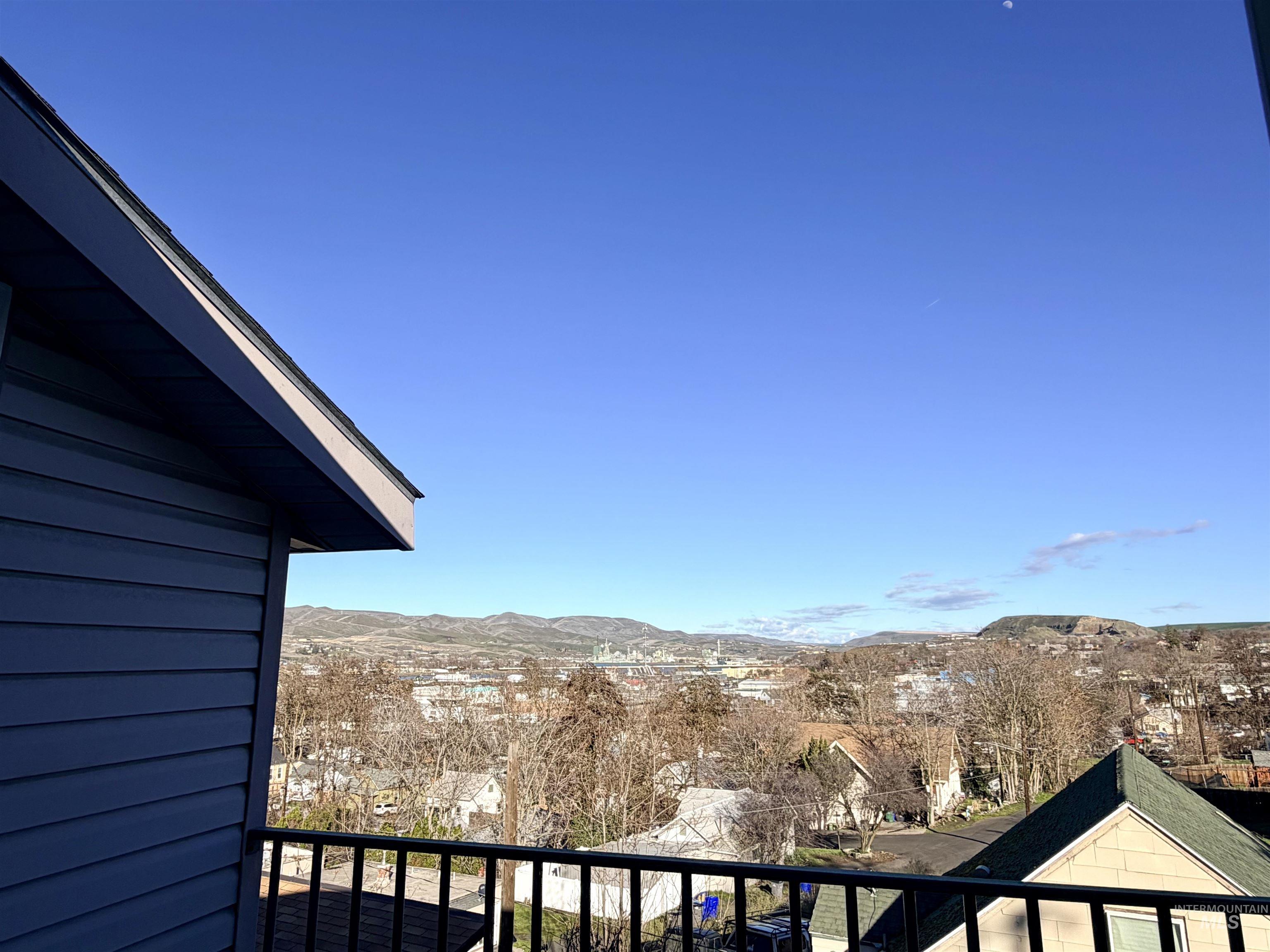 607 Park Street Property Photo 16