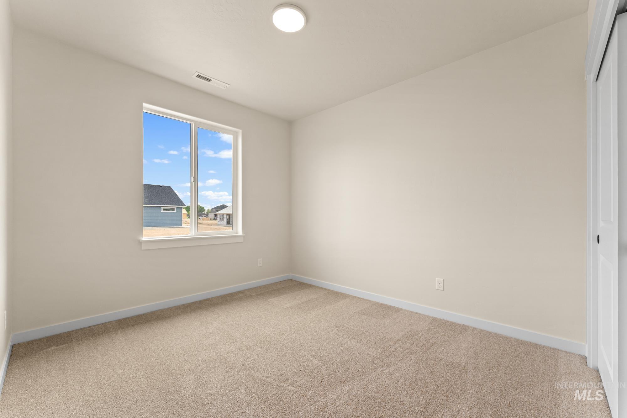 405 Acadia St. Property Photo 12