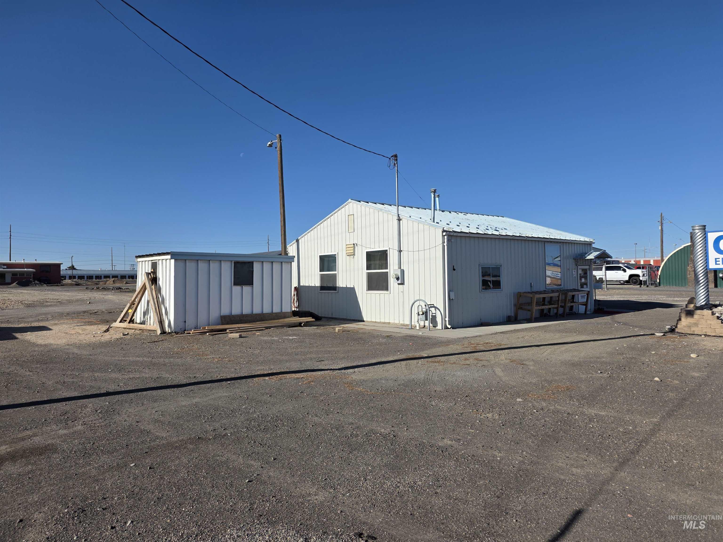 1790 Kimberly Road Property Photo 3