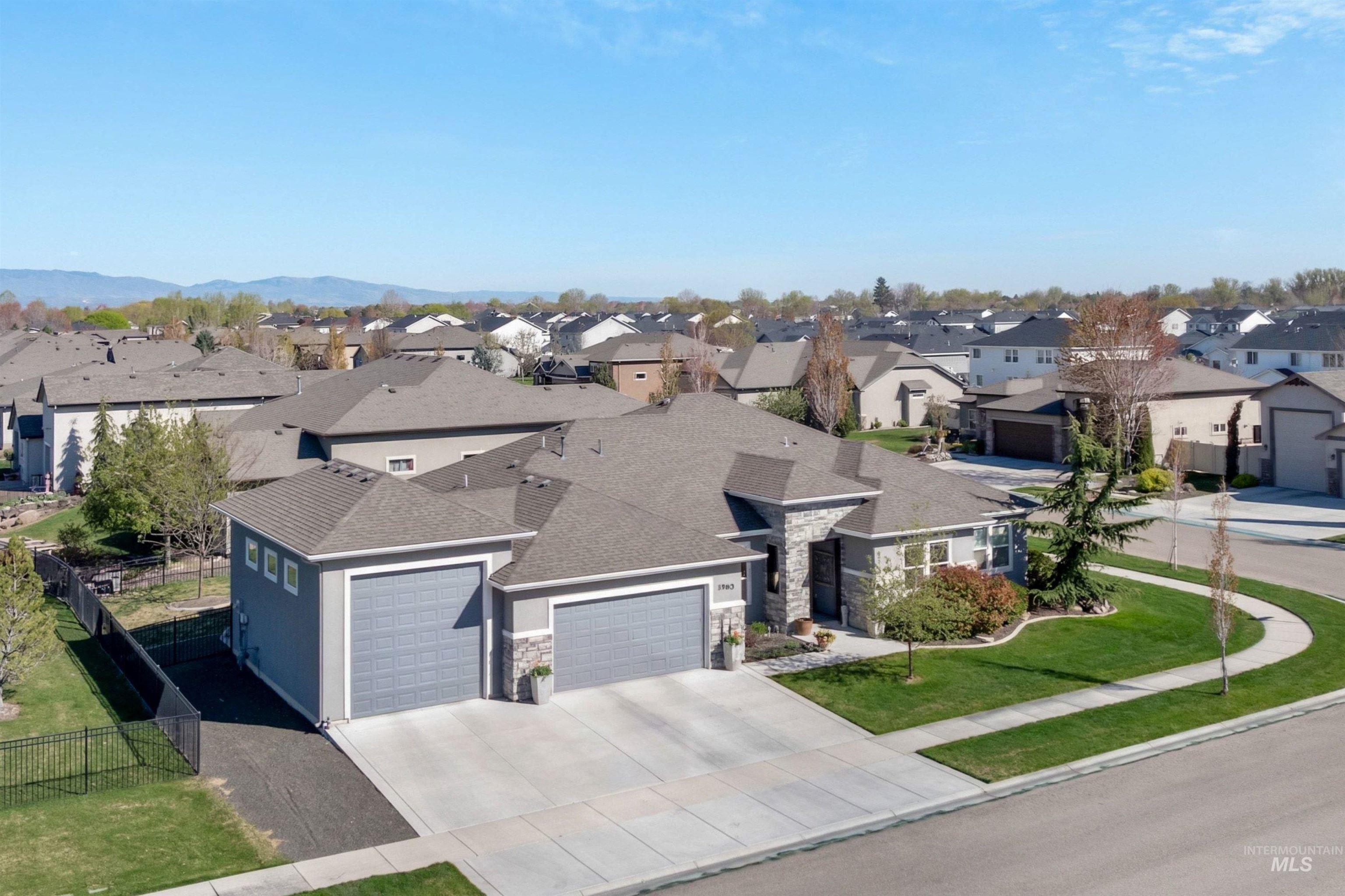 1360 N Bowknot Lake Way Property Photo 1