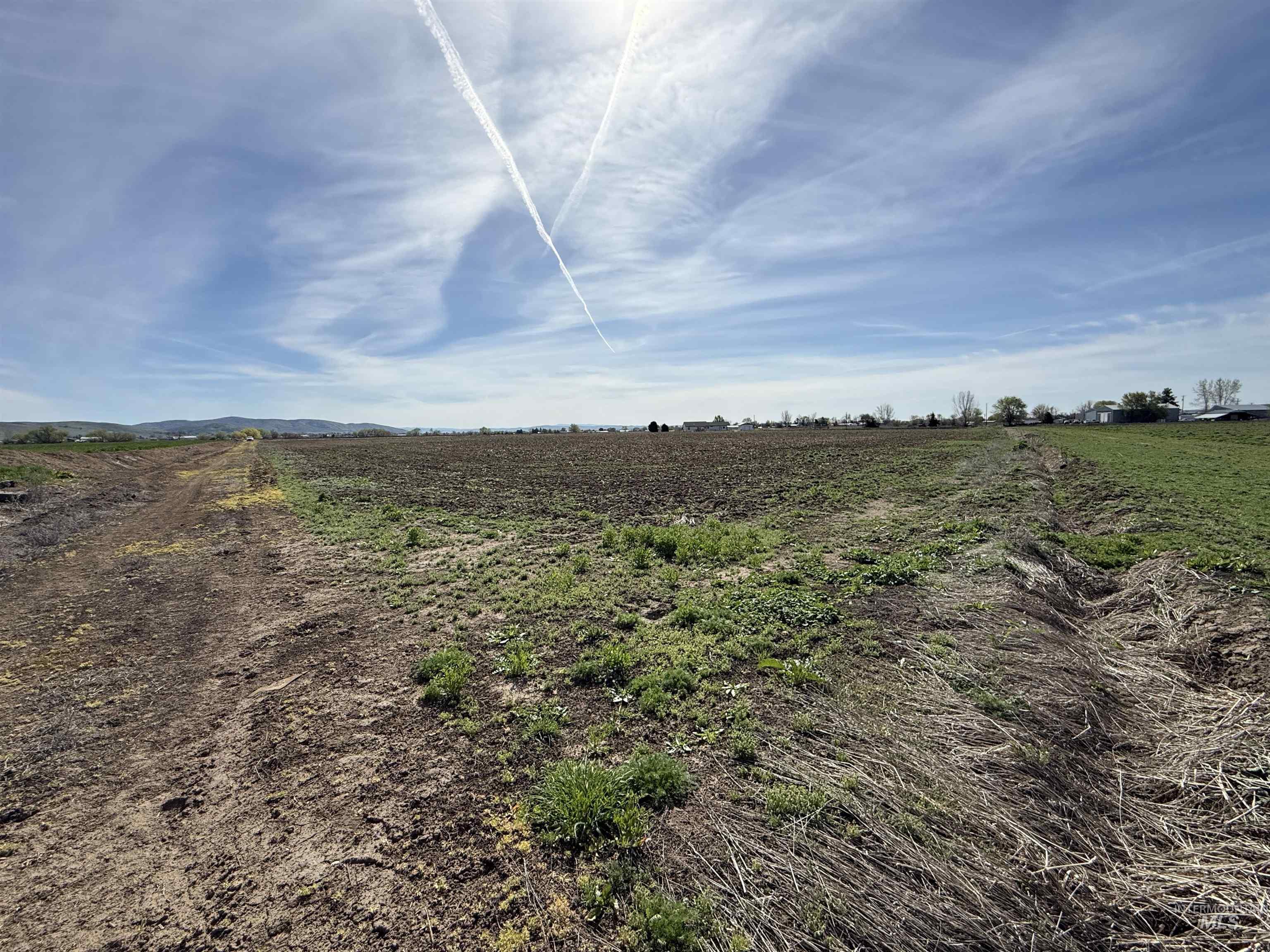 Tbd Indianhead Rd Property Photo 5