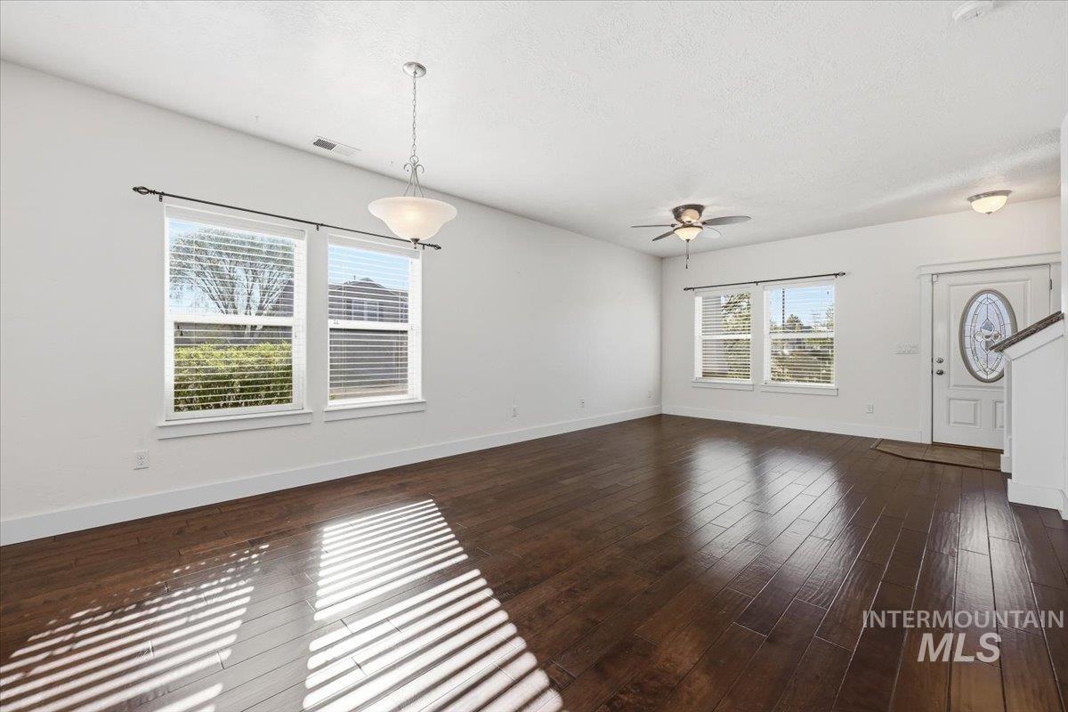 1406 W Crystal Falls Ave Property Photo 13