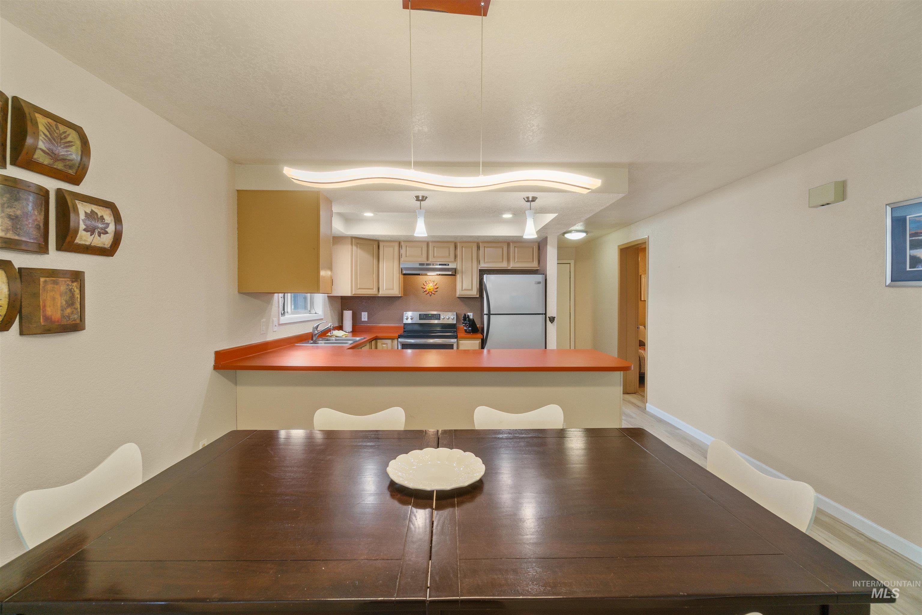 1640 Davis Avenue Property Photo 12