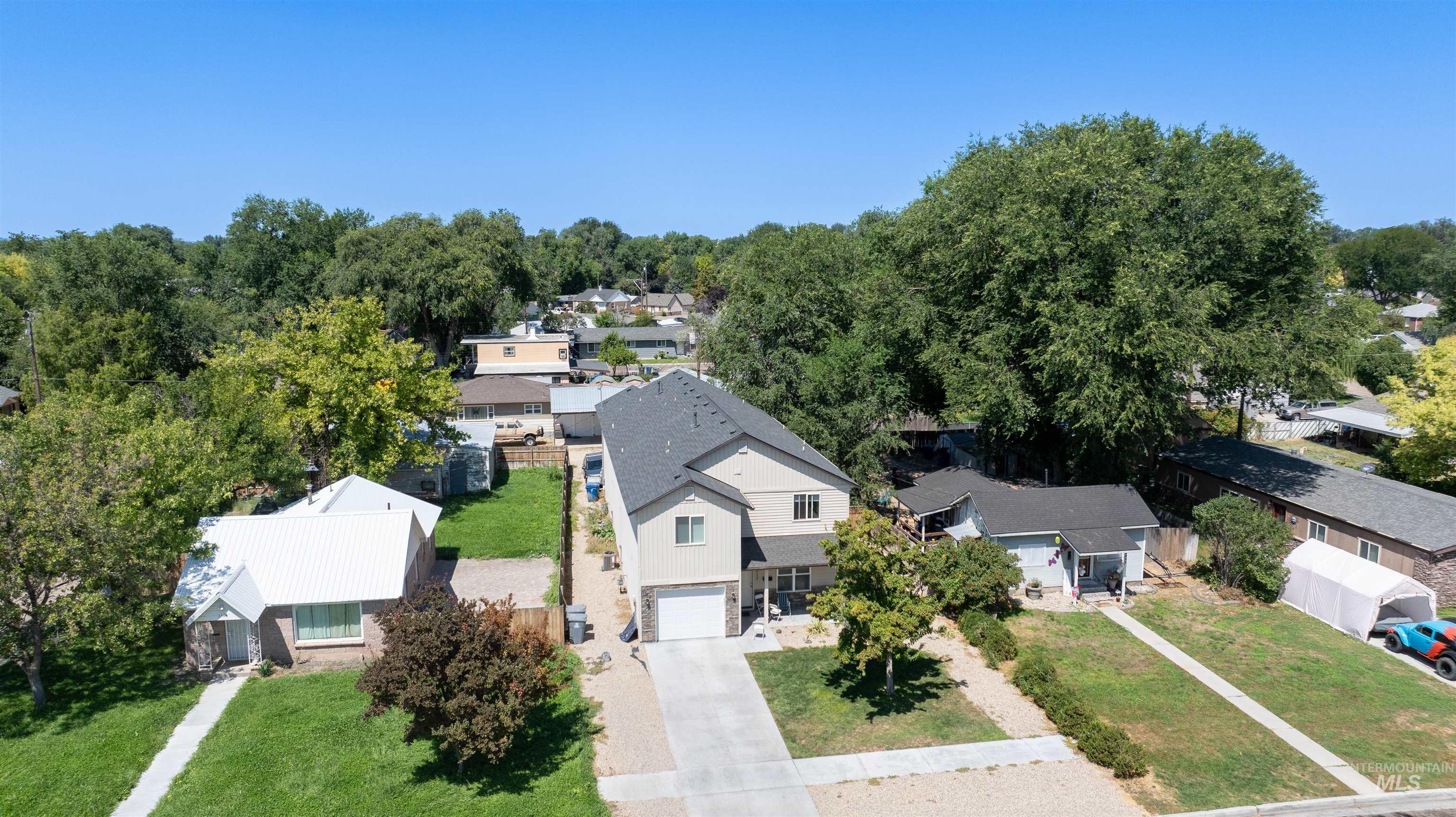 1119 10th Ave So. Property Photo 1