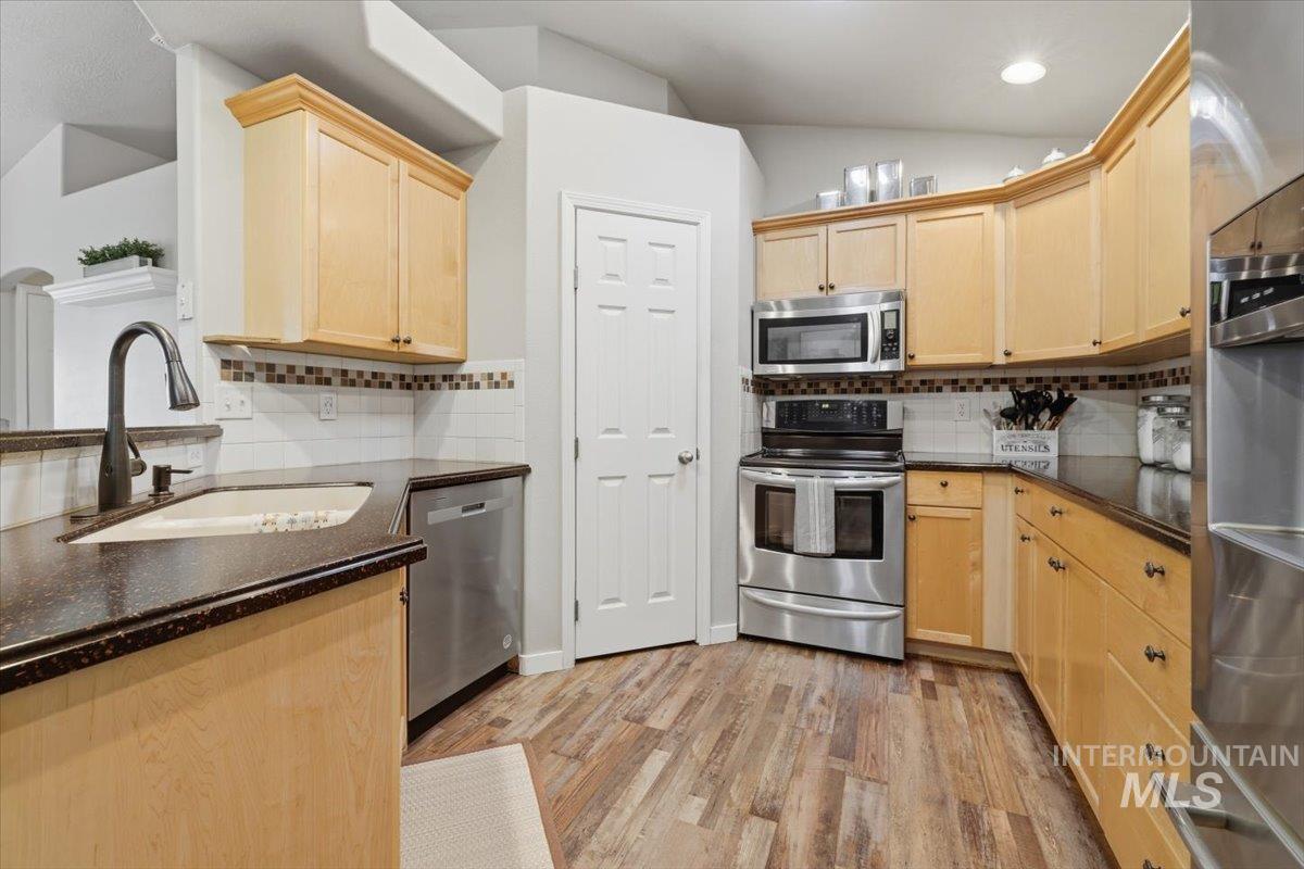 7218 Birch Ln Property Photo 14