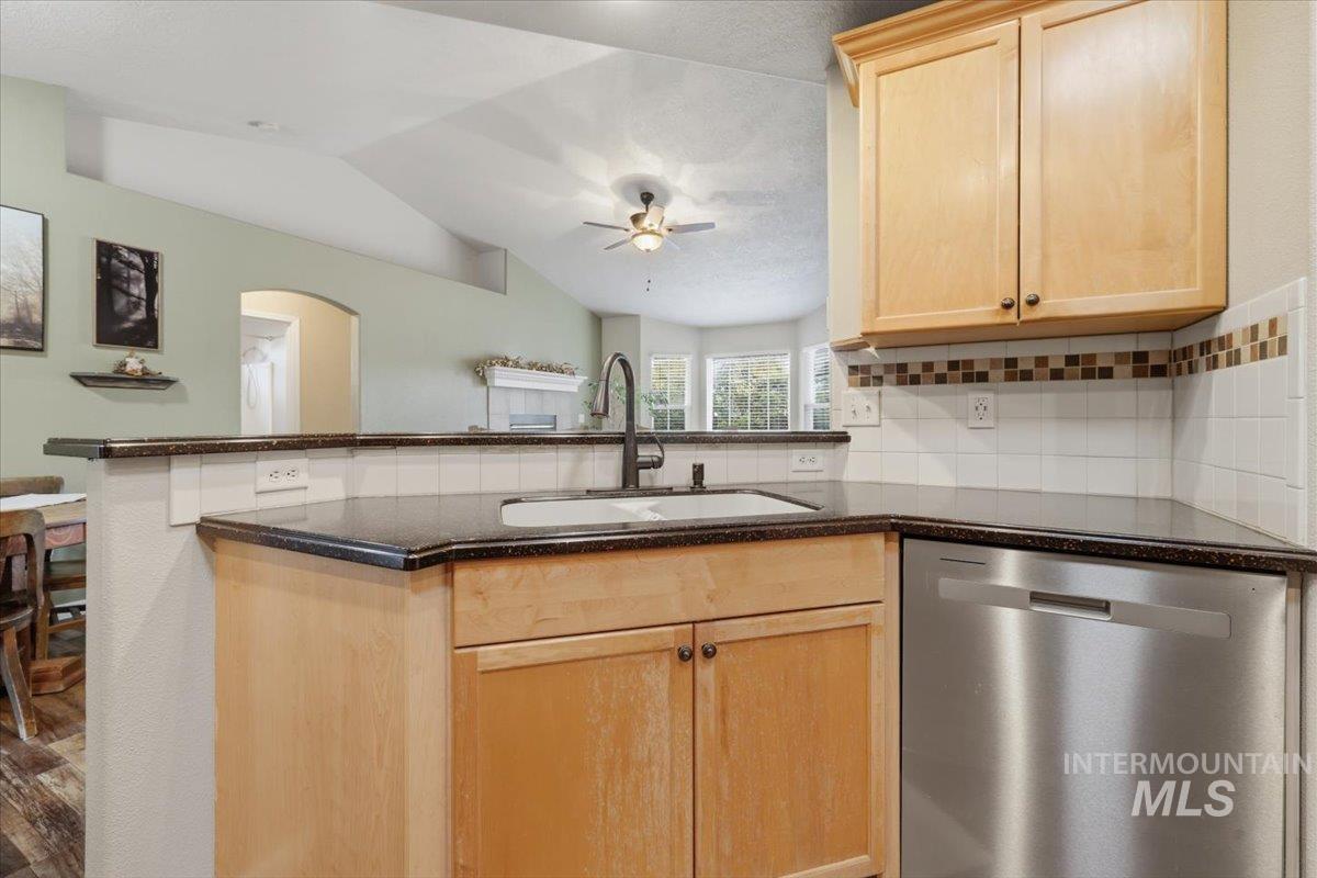 7218 Birch Ln Property Photo 15