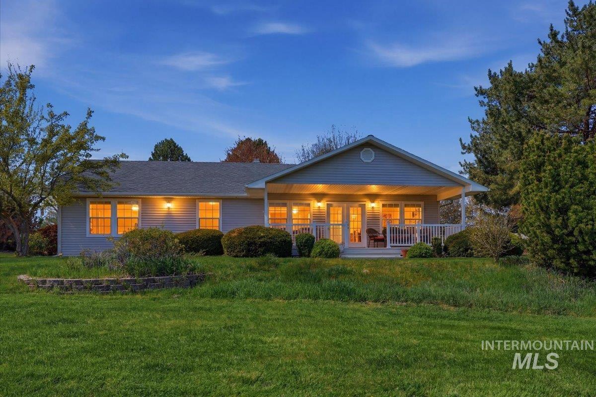 5605 Sunset Rd Property Photo 1